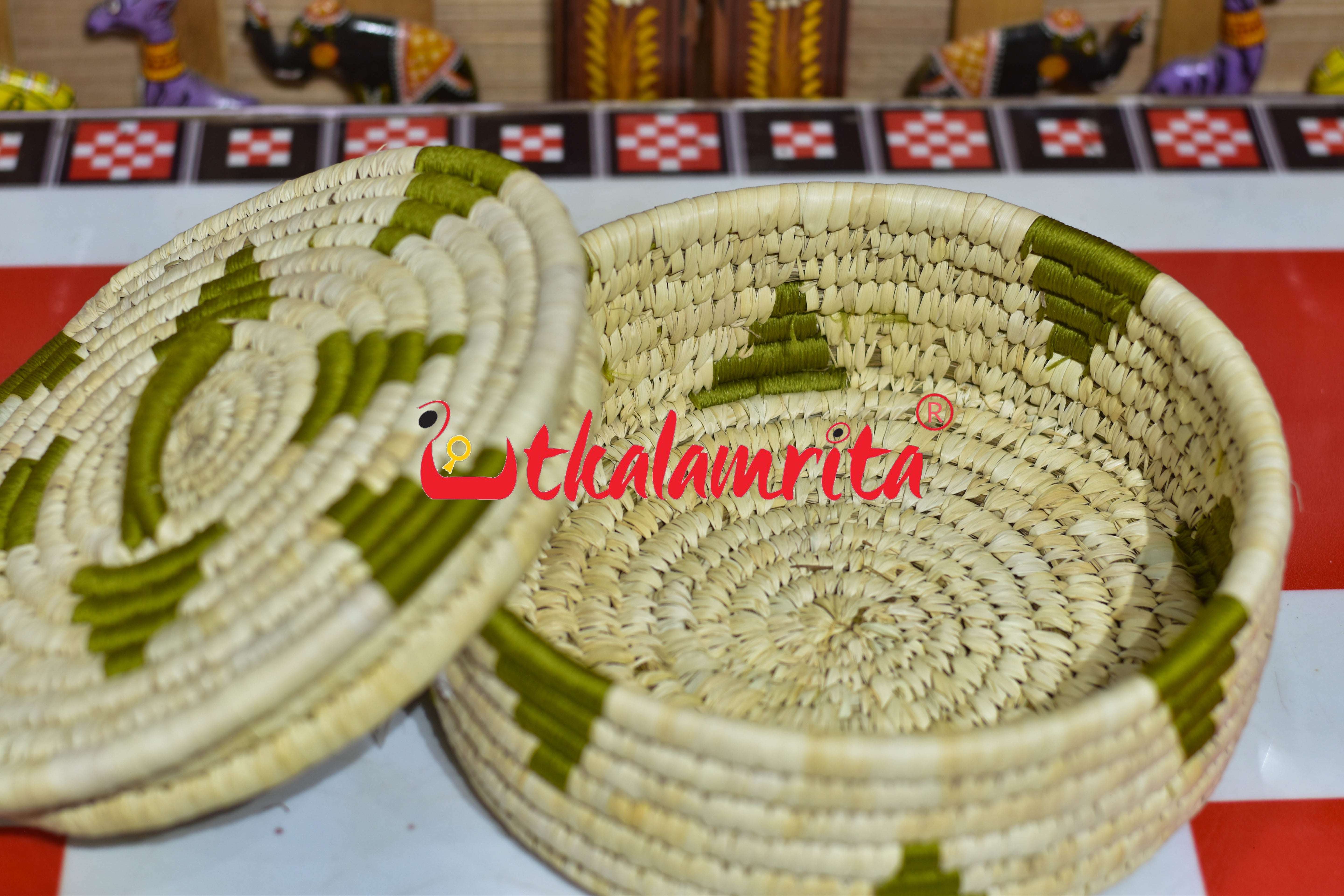 Sabai Grass Leo Roti Box (Green)