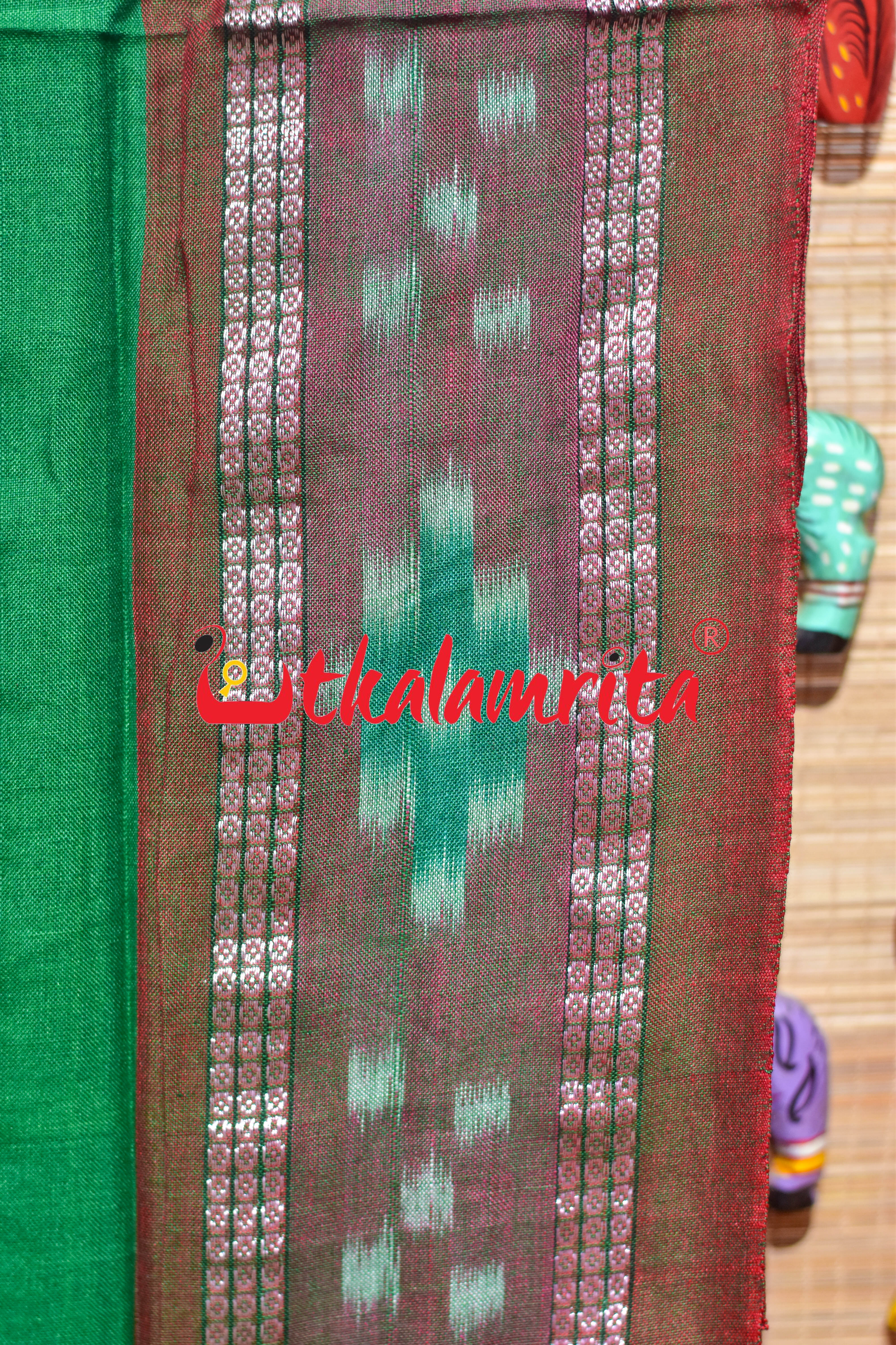Green Red Rekha Buti Khandua Cotton Saree