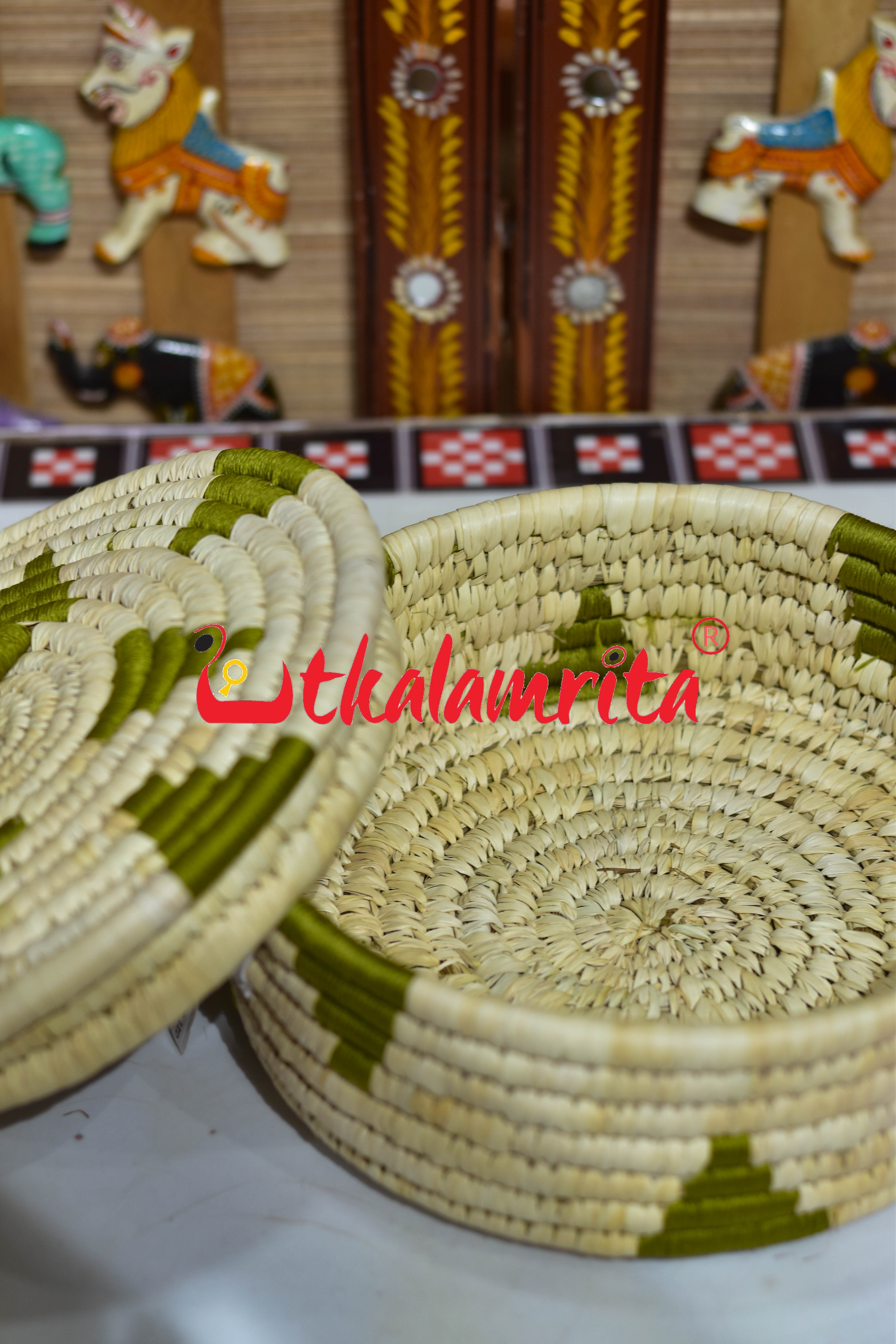 Sabai Grass Leo Roti Box (Green)