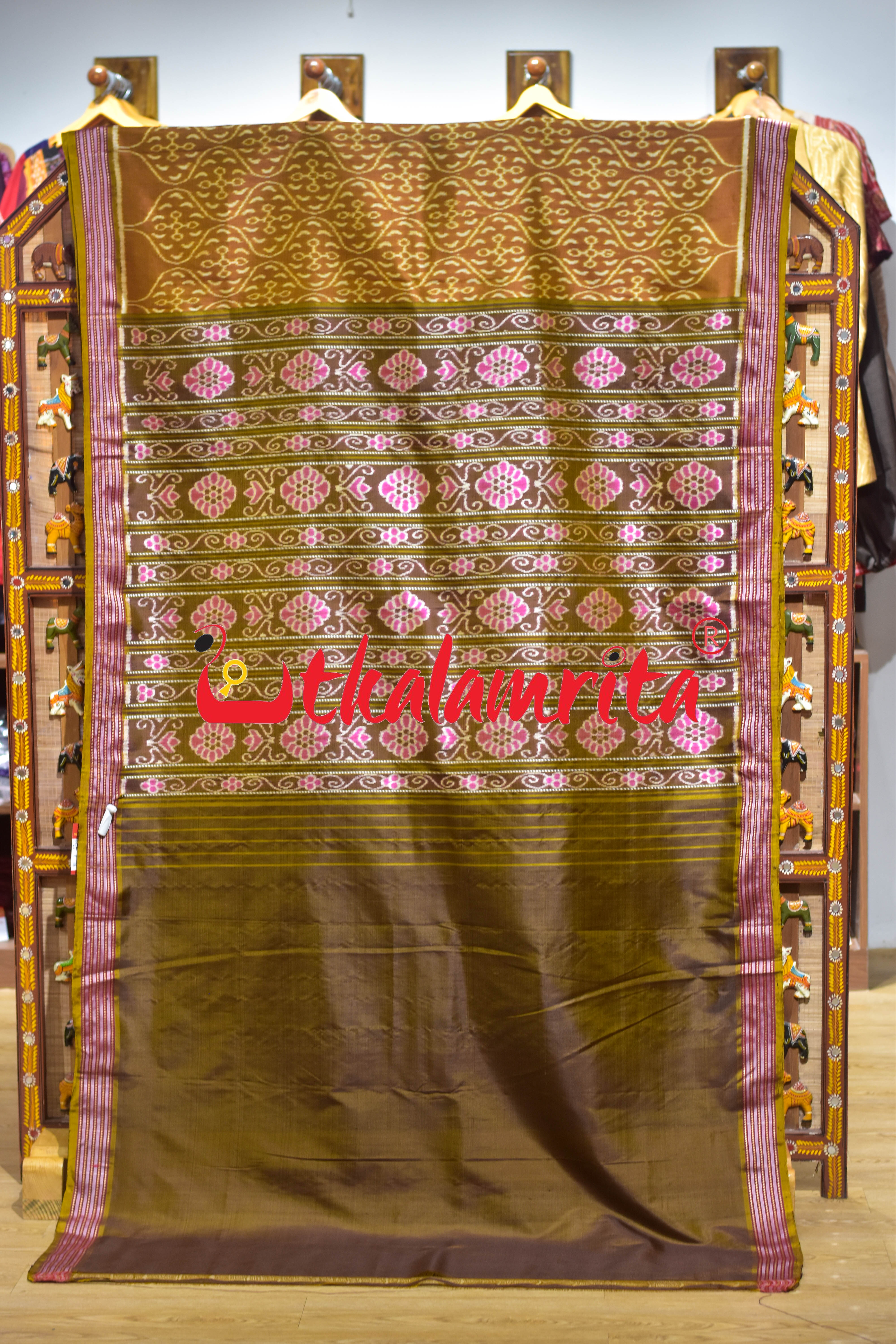 Chungudia Daali Golden Maroon Khandua Silk Saree