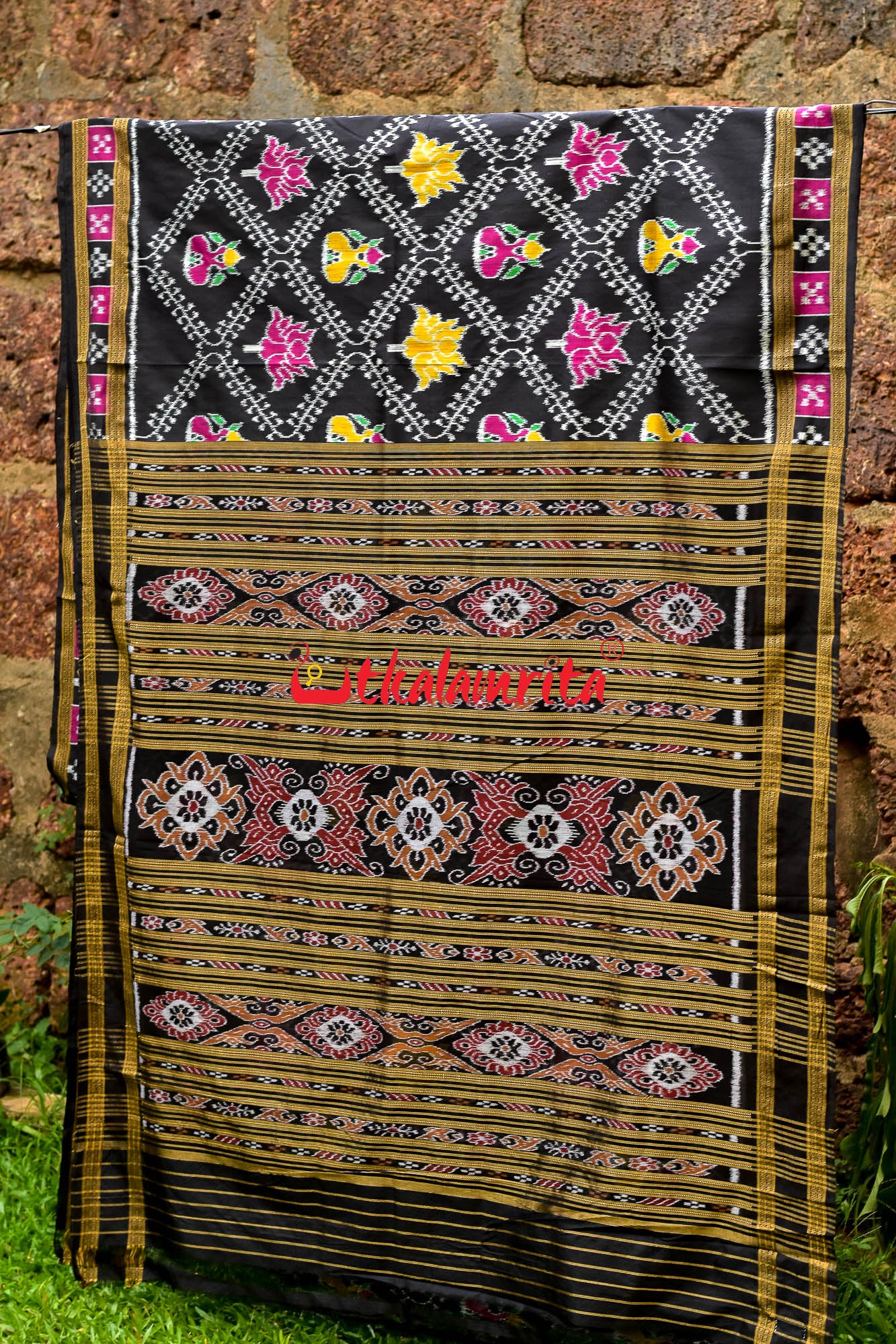 Flowers & Kalash Border Pasapali Khandua Silk Saree