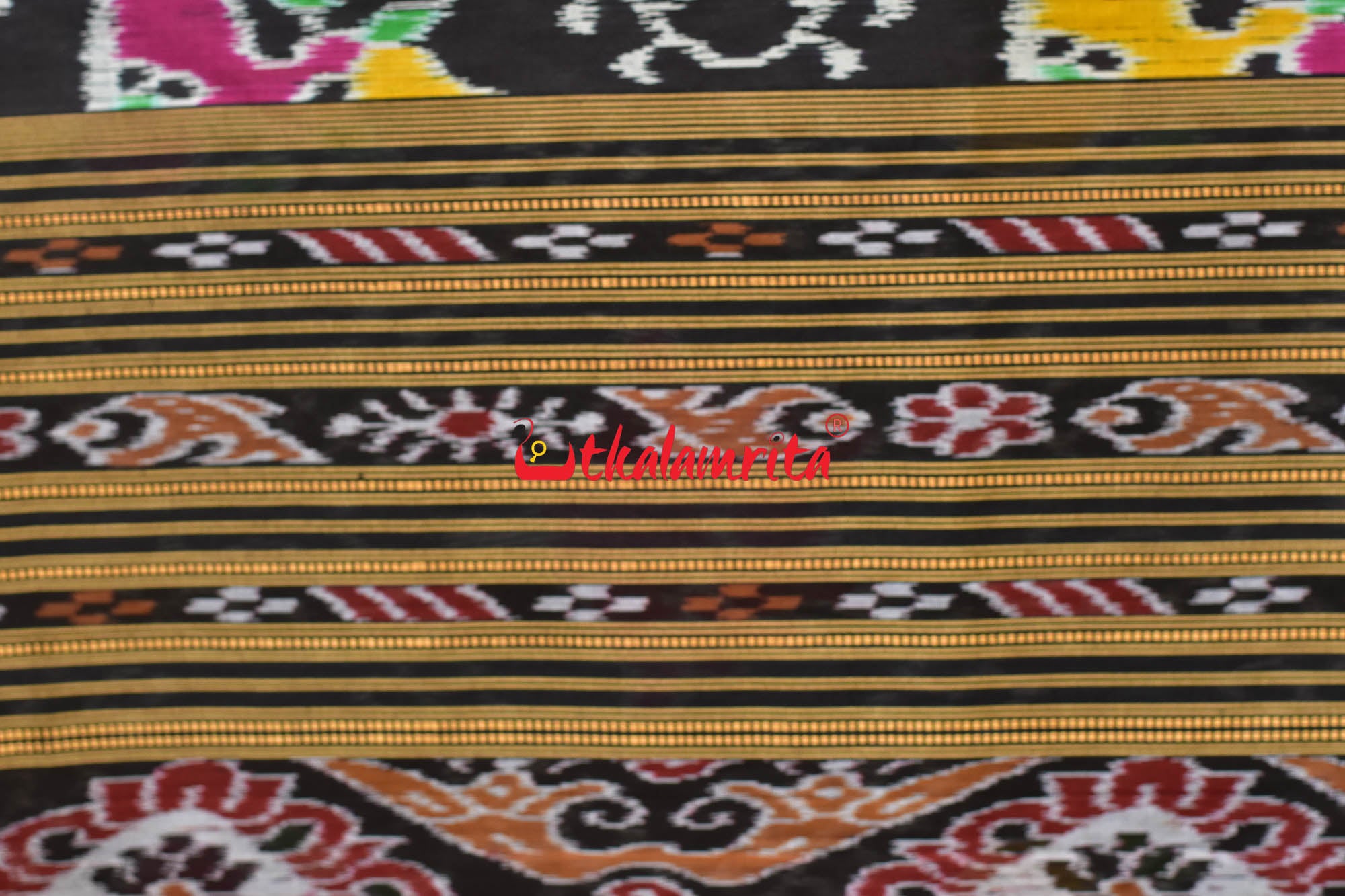 Flowers & Kalash Border Pasapali Khandua Silk Saree