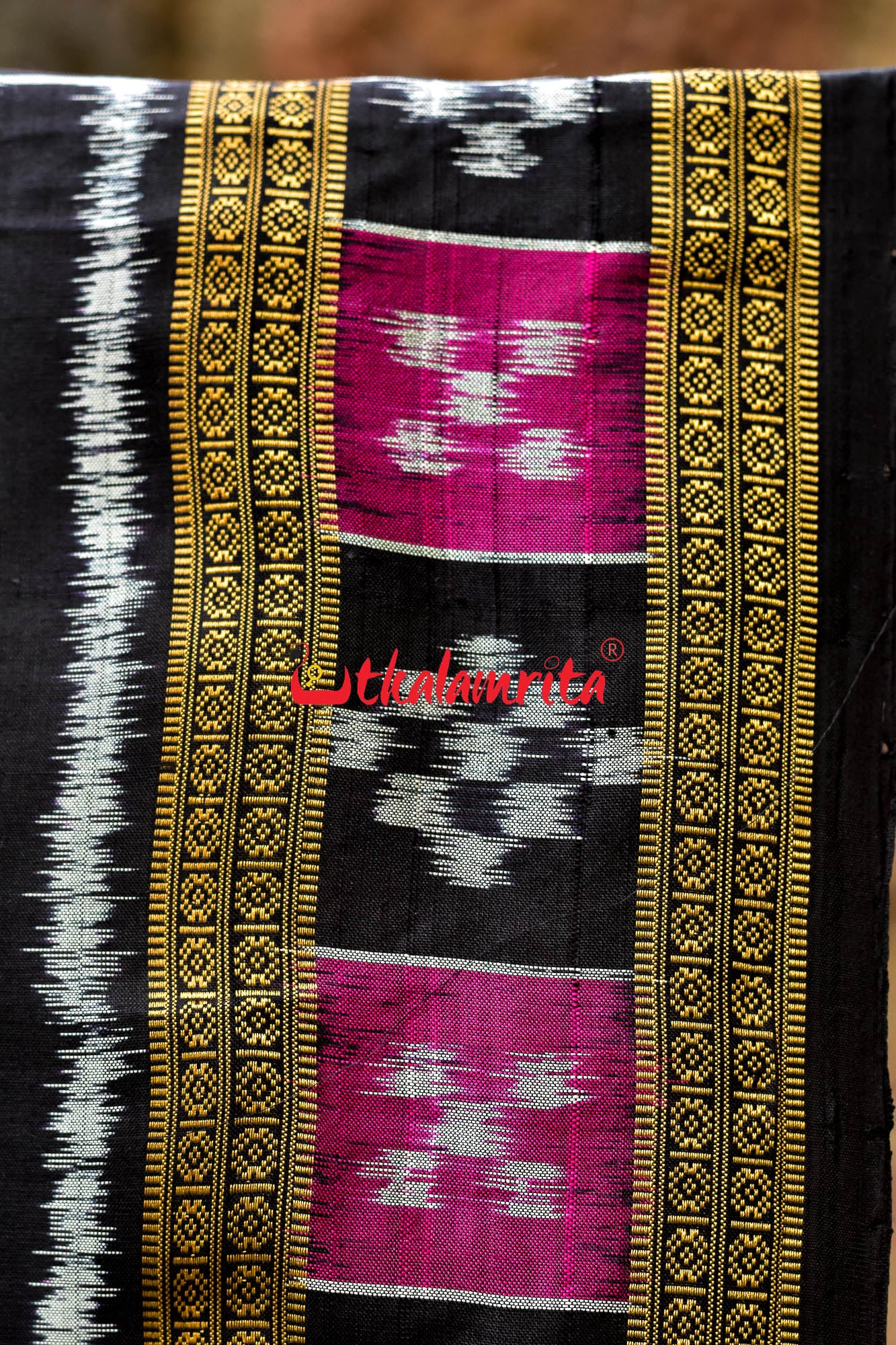 Flowers & Kalash Border Pasapali Khandua Silk Saree