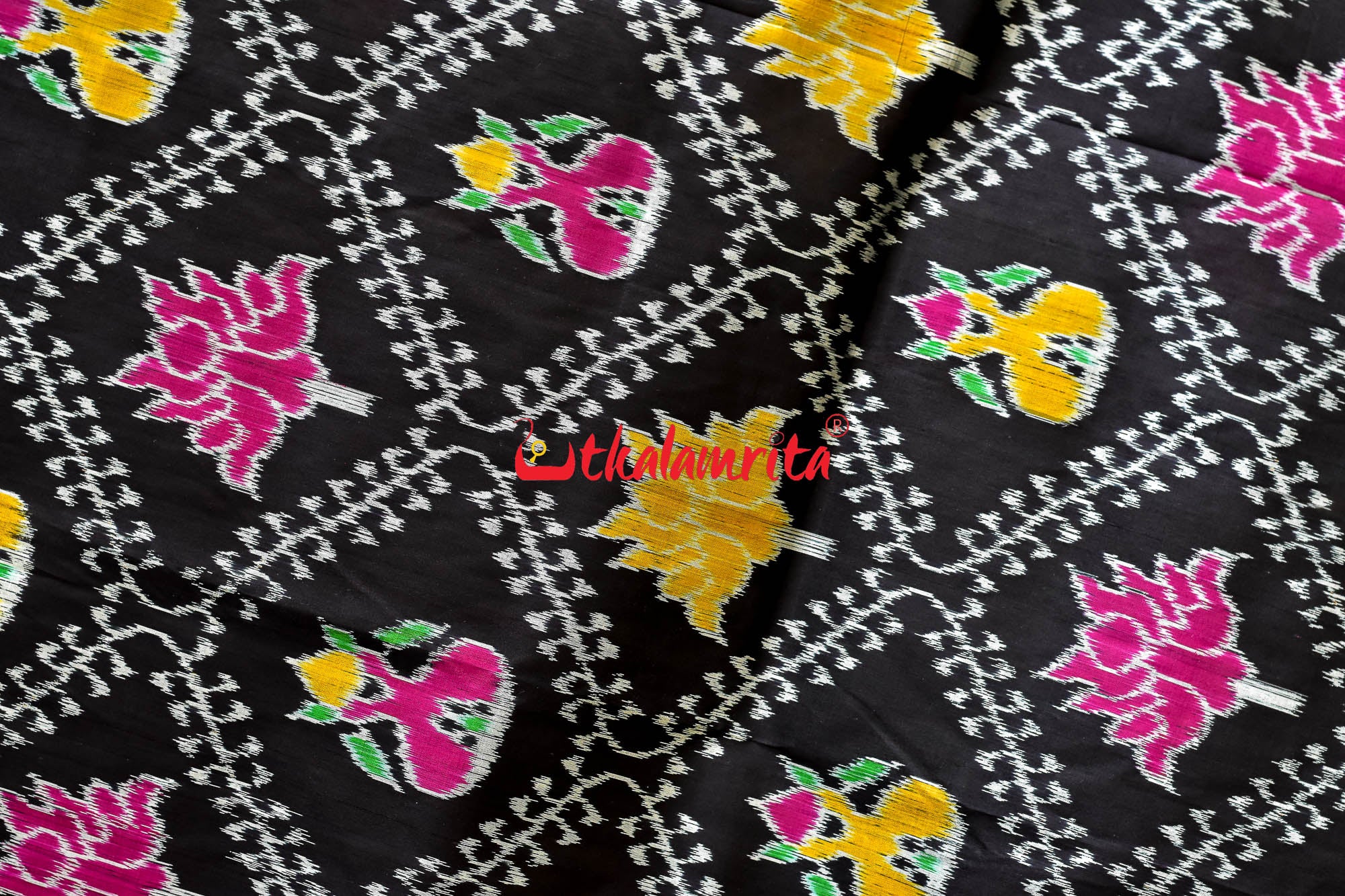 Flowers & Kalash Border Pasapali Khandua Silk Saree