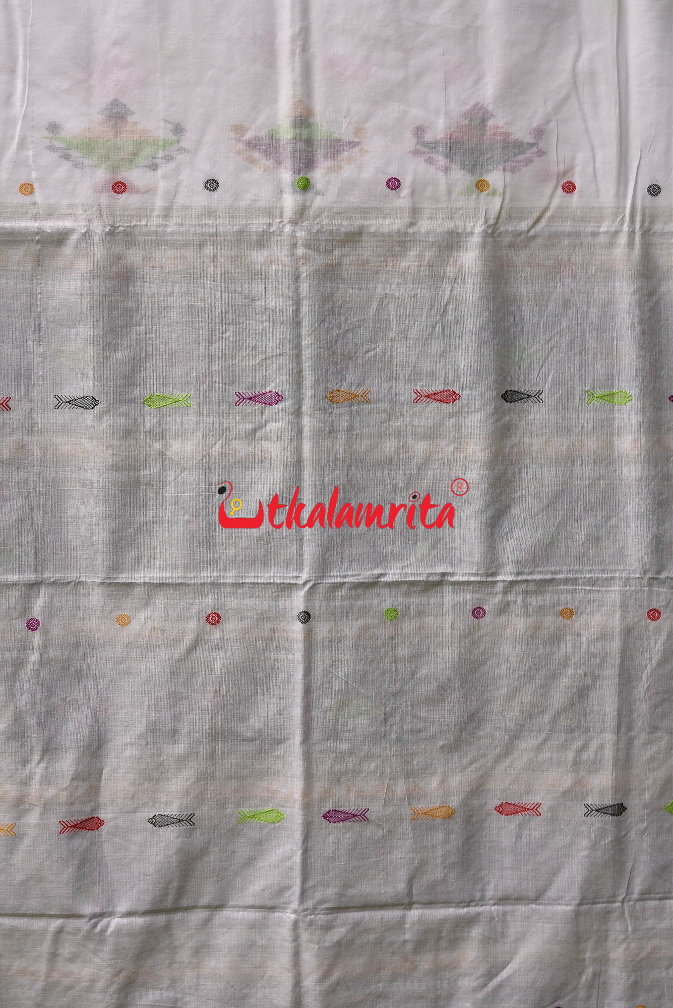 White Fishes & Flowers Bomkai Cotton Saree