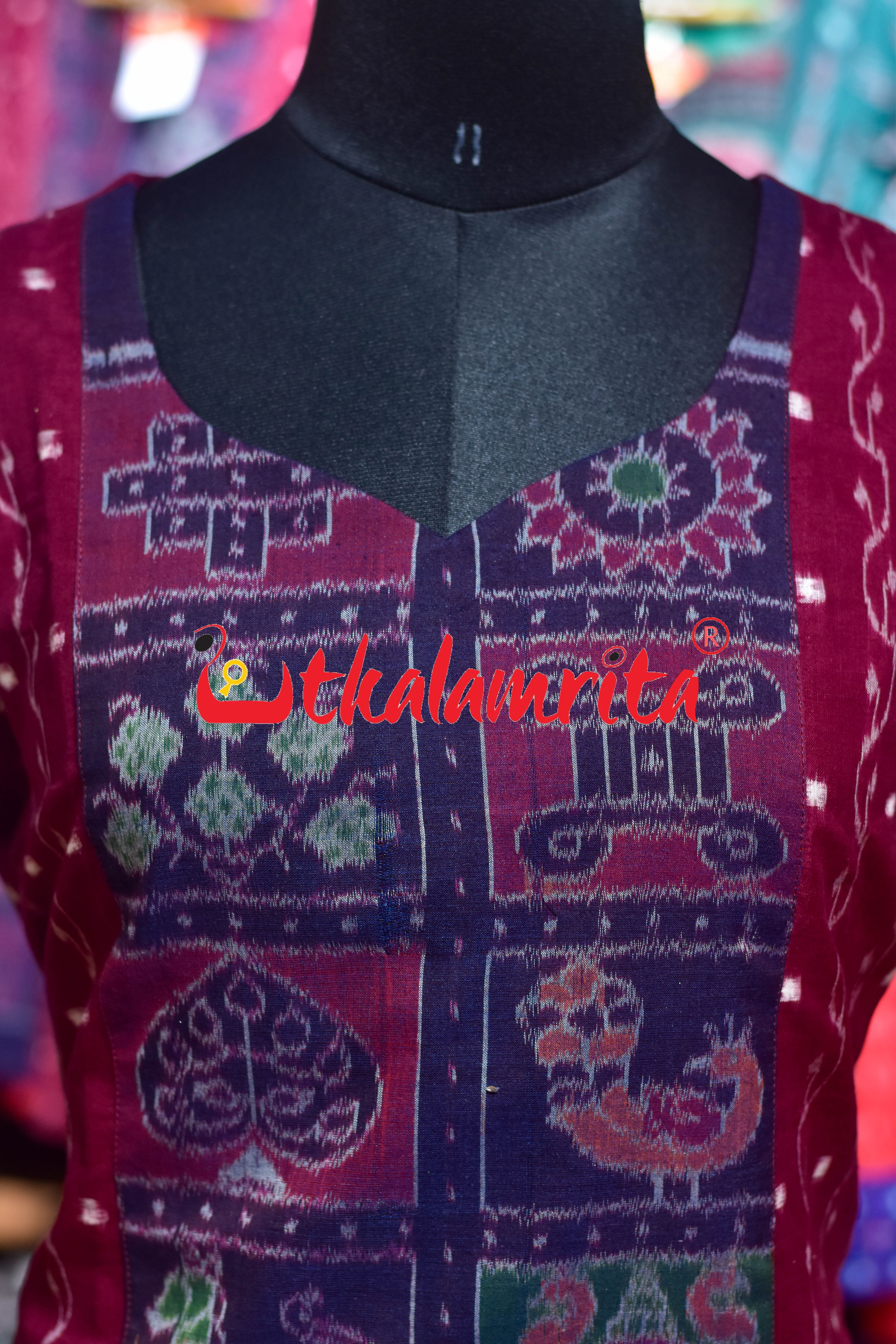 Maroon Tipa Lata Dasakothi (Ladies' Kurti)