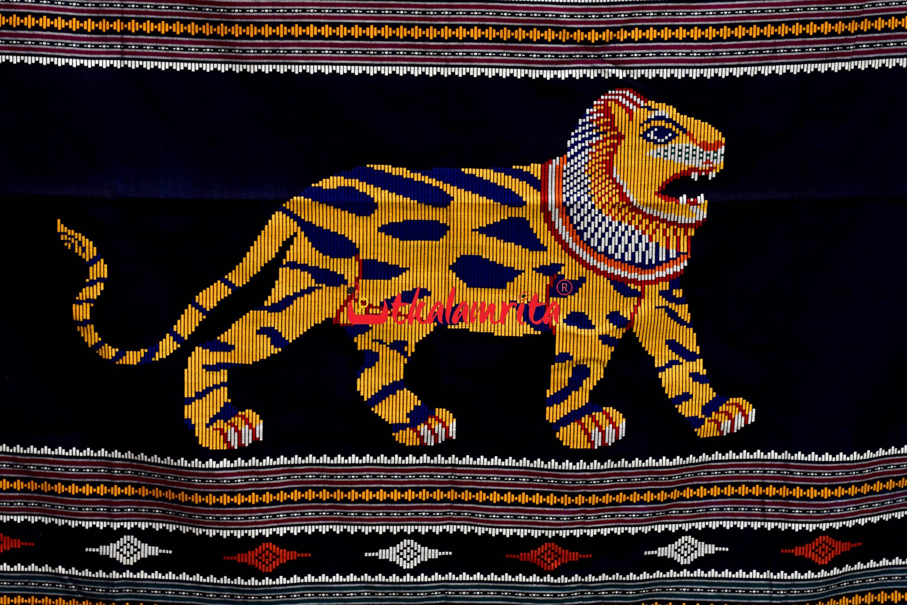 Surf Bagha Dhalapathara Saree