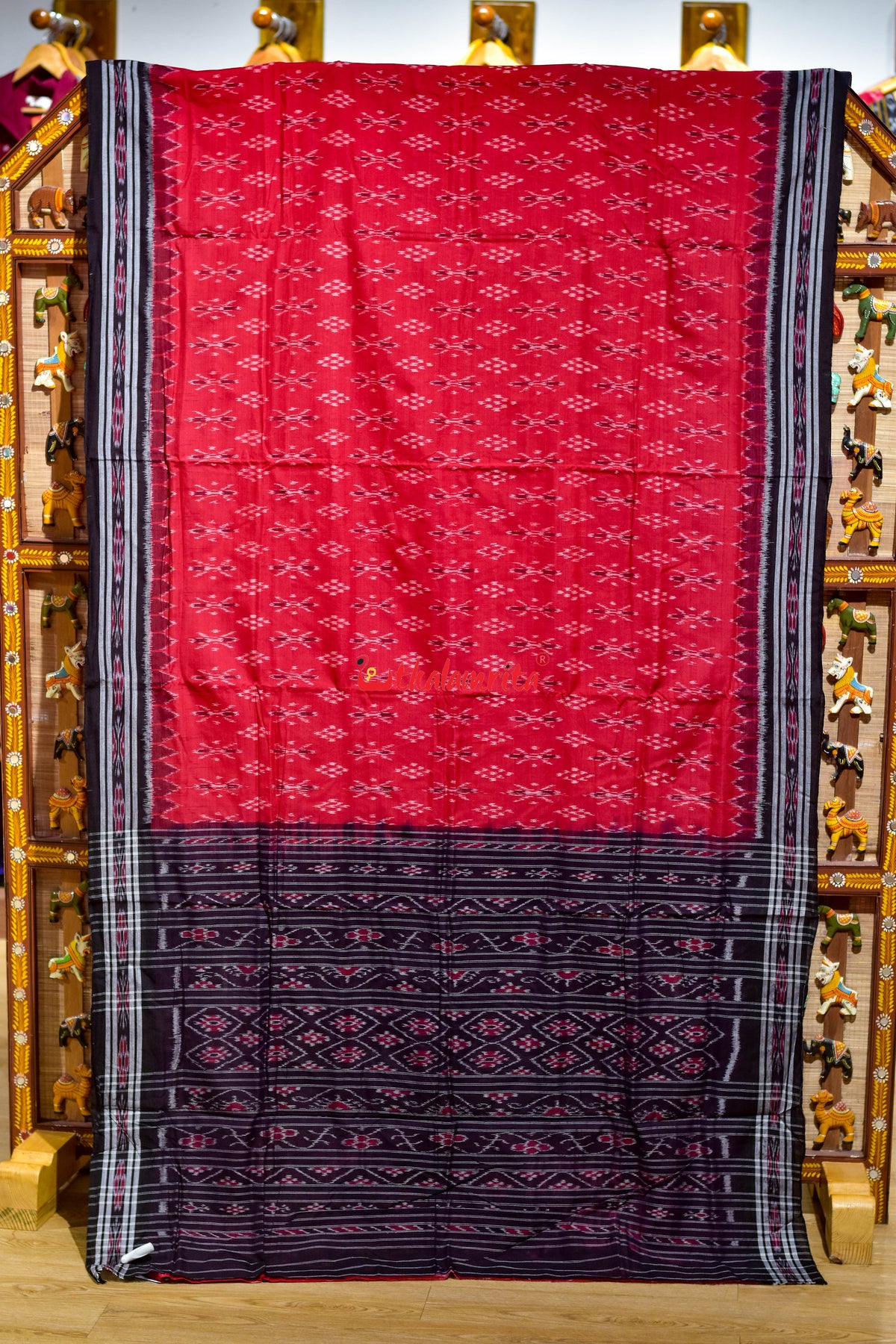 Red Black Damru Pasapali Khandua Cotton Saree