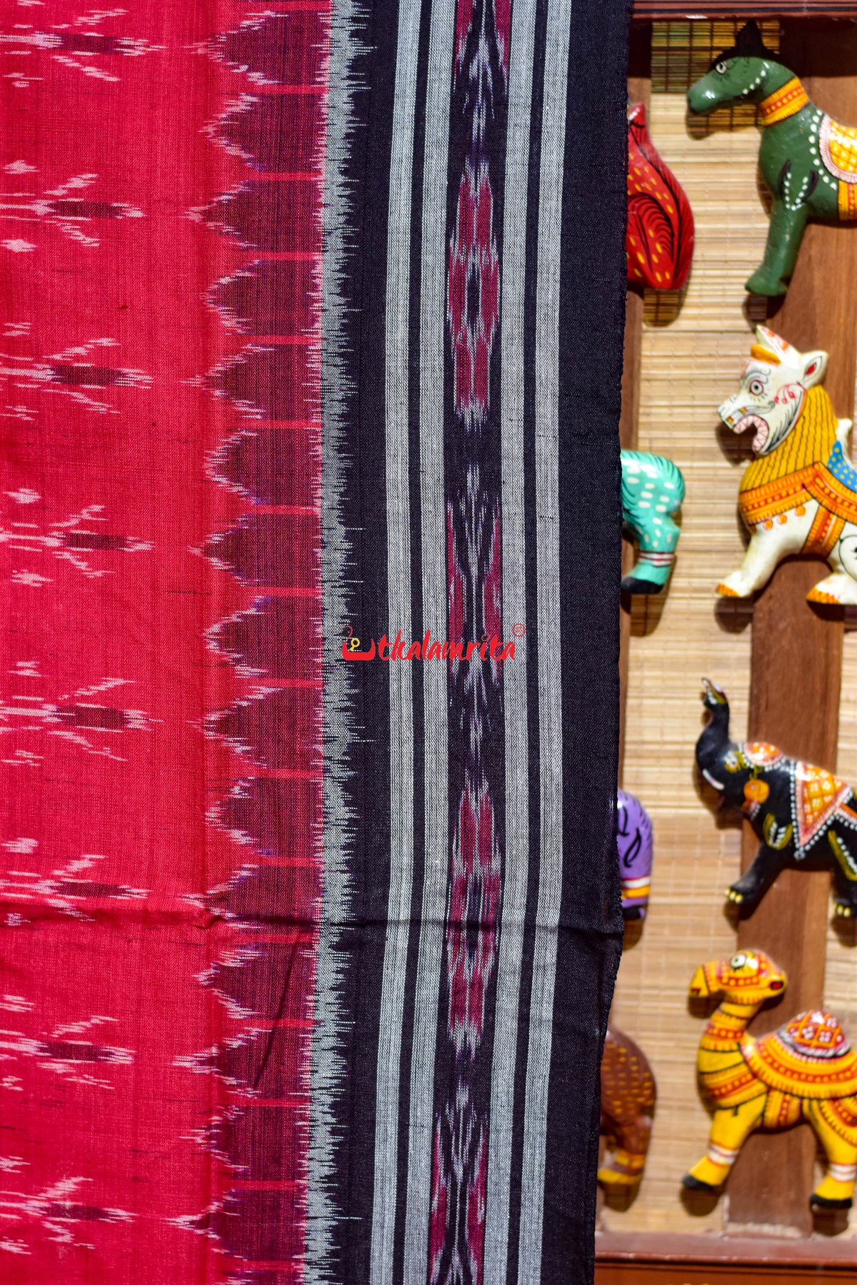 Red Black Damru Pasapali Khandua Cotton Saree