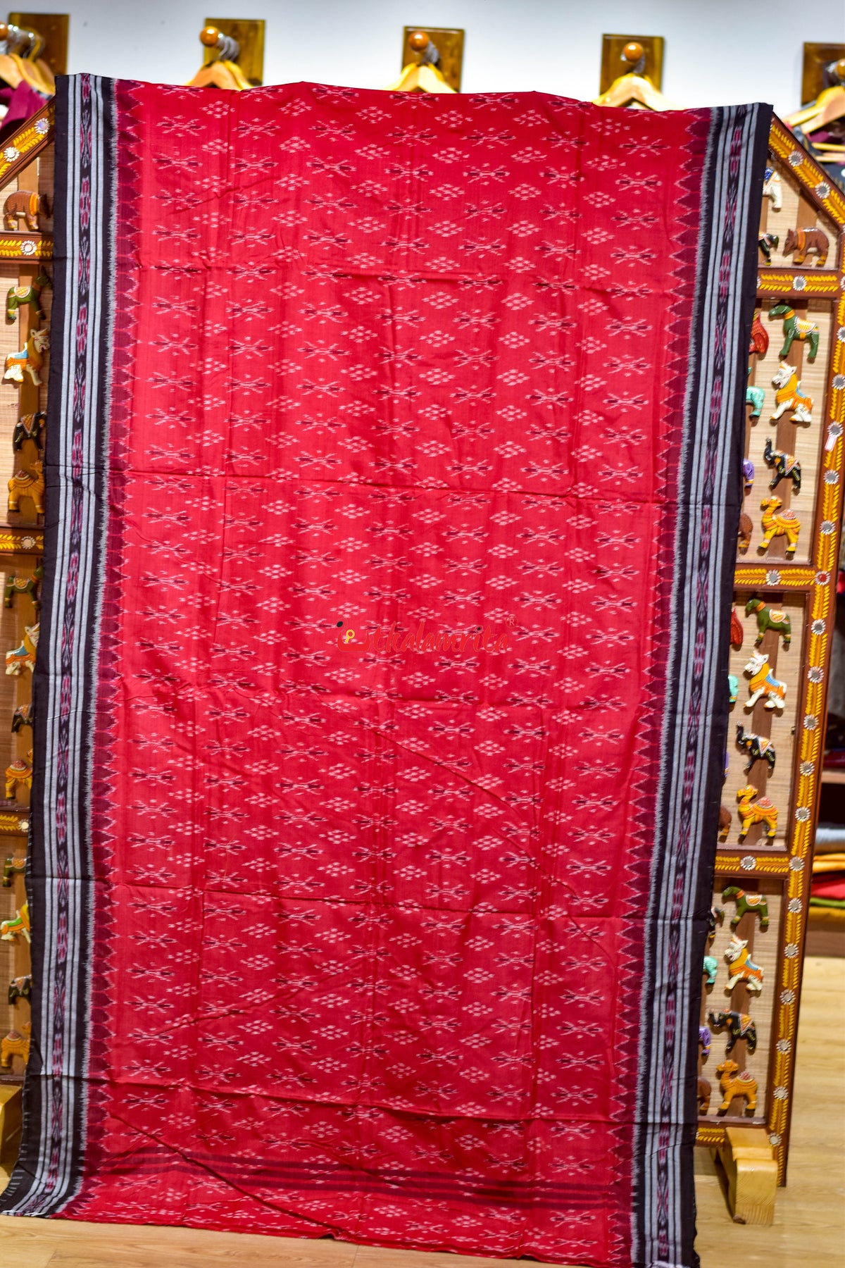 Red Black Damru Pasapali Khandua Cotton Saree