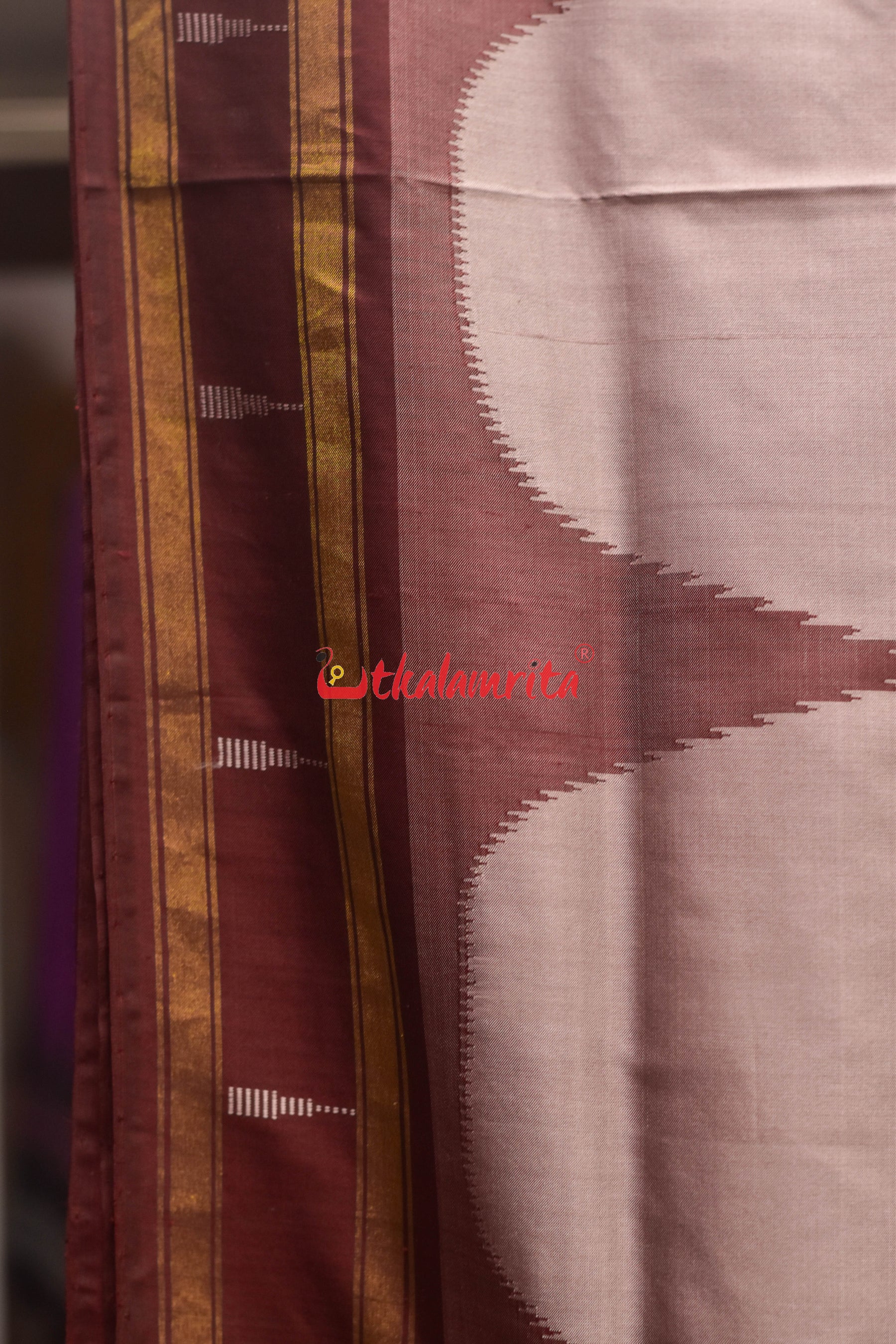 Half Tissue Lavender Sambalpuri Phoda Kumbha Silk Saree