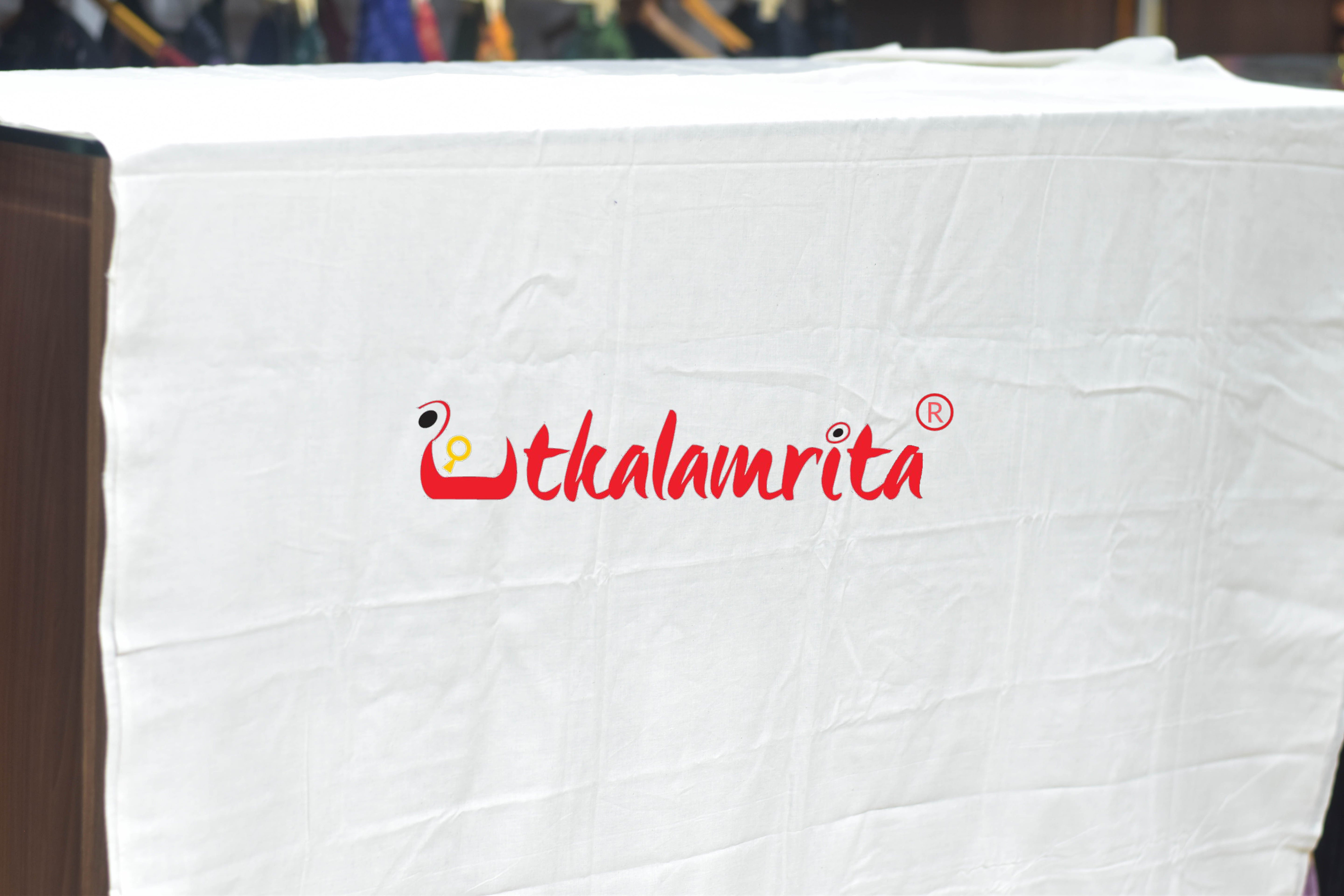 Plain White Maniabandha Cotton (Fabric)