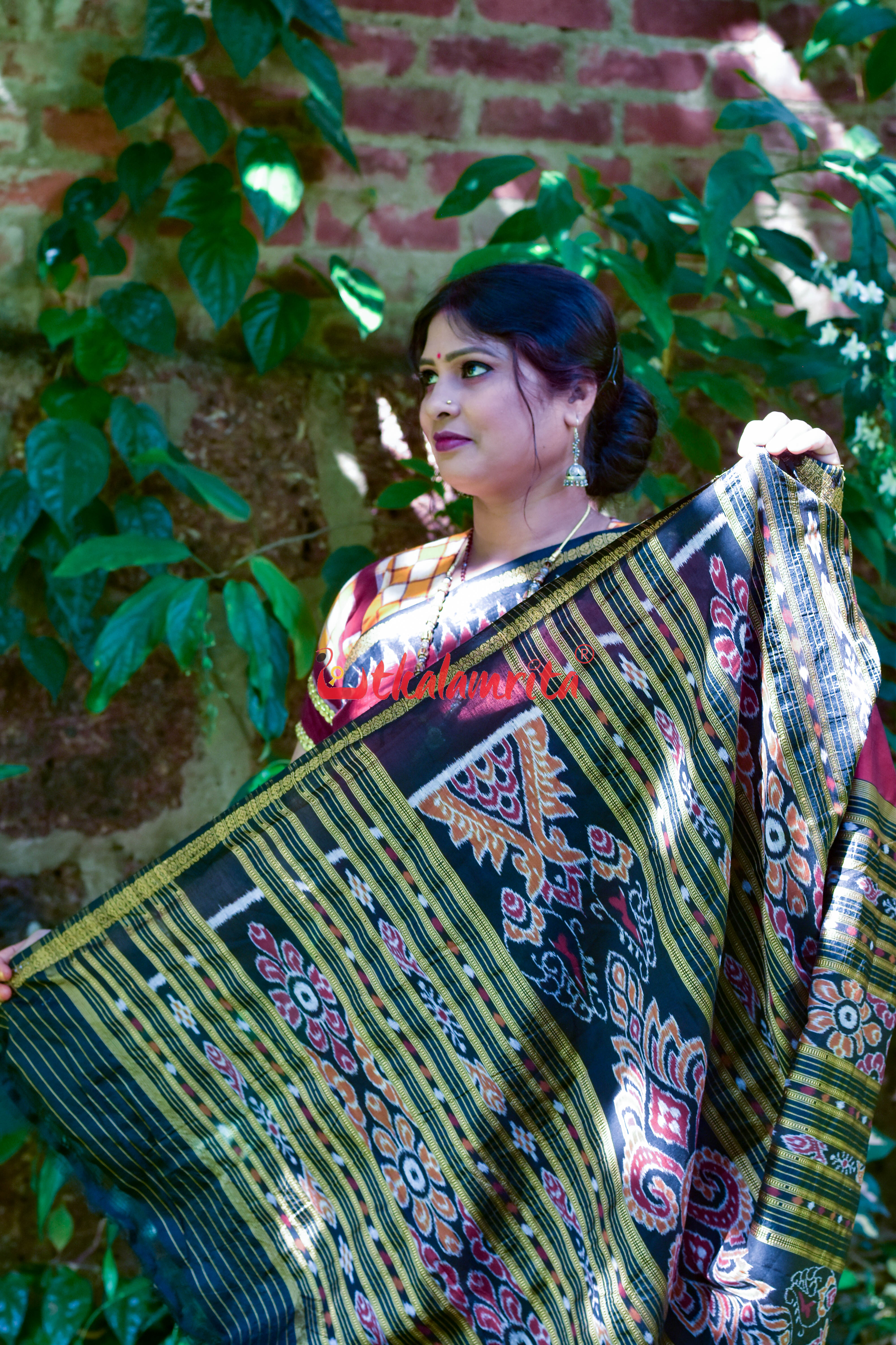 Ekphuliya Maroon Khandua Silk Saree