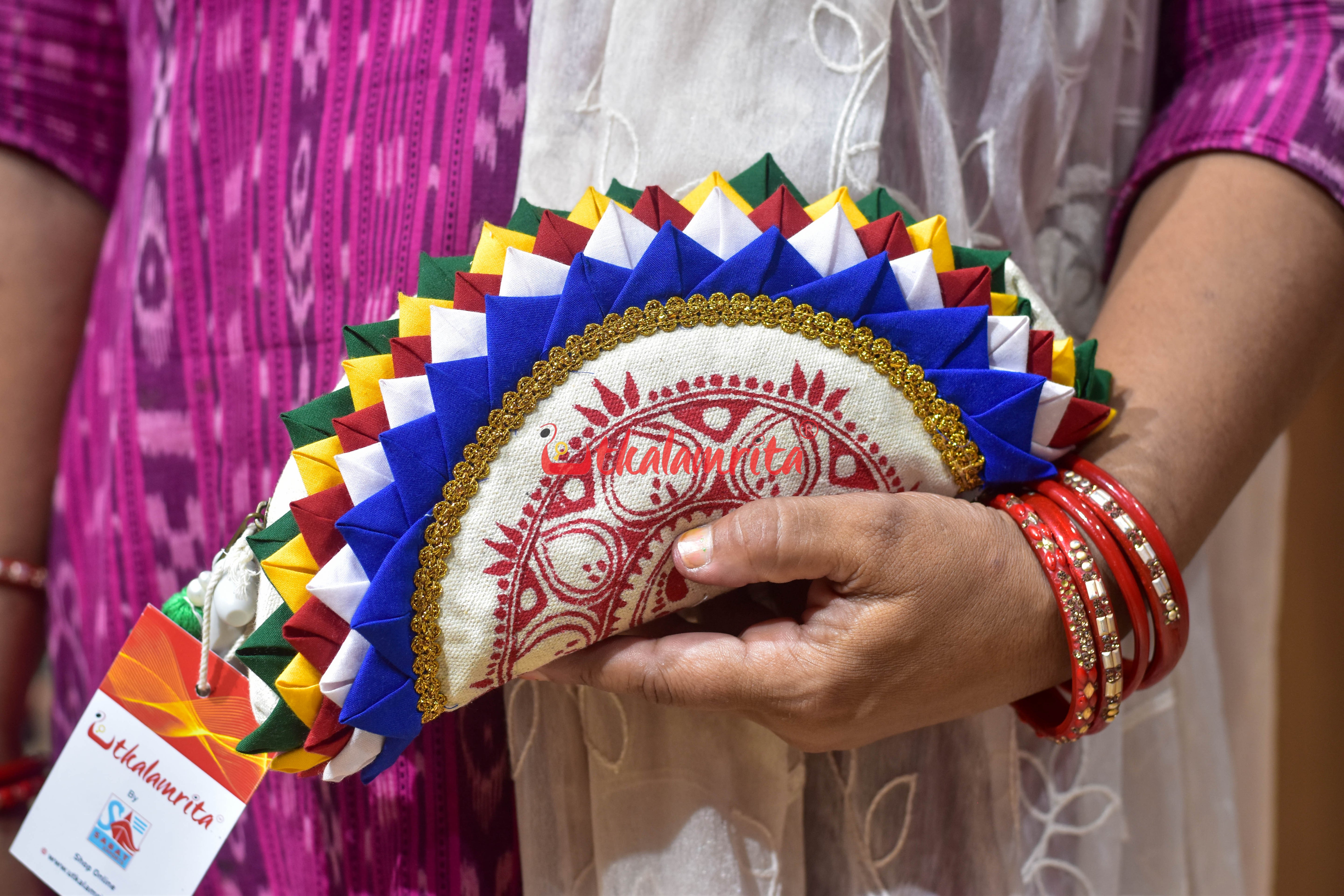 Red Jhoti Applique Hand Clutch