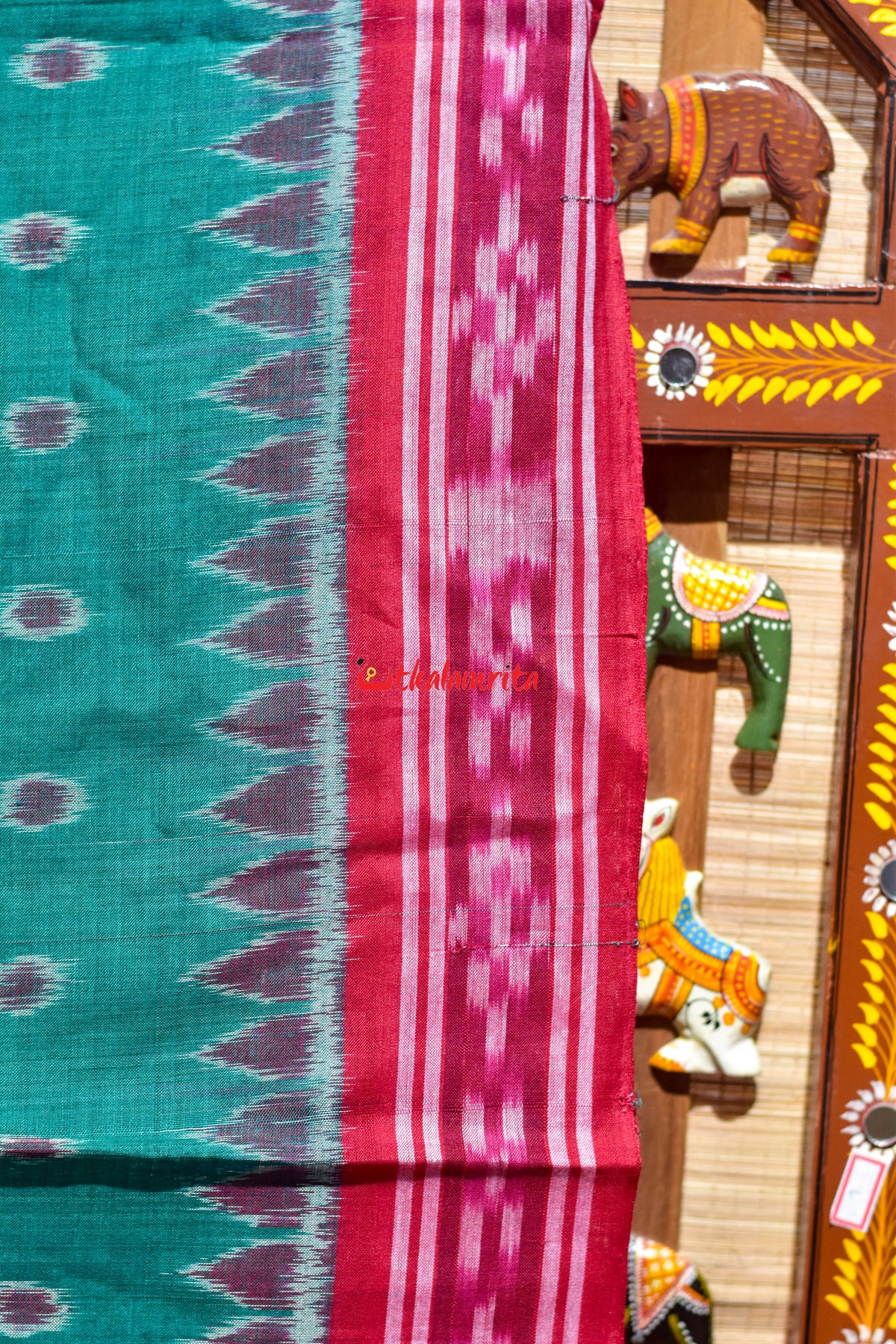 Green Red Middle Flower Khandua Cotton Saree