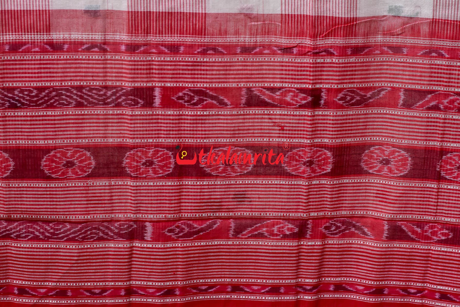 Lal Paar Lines White Phoda Kumbha Cotton Saree