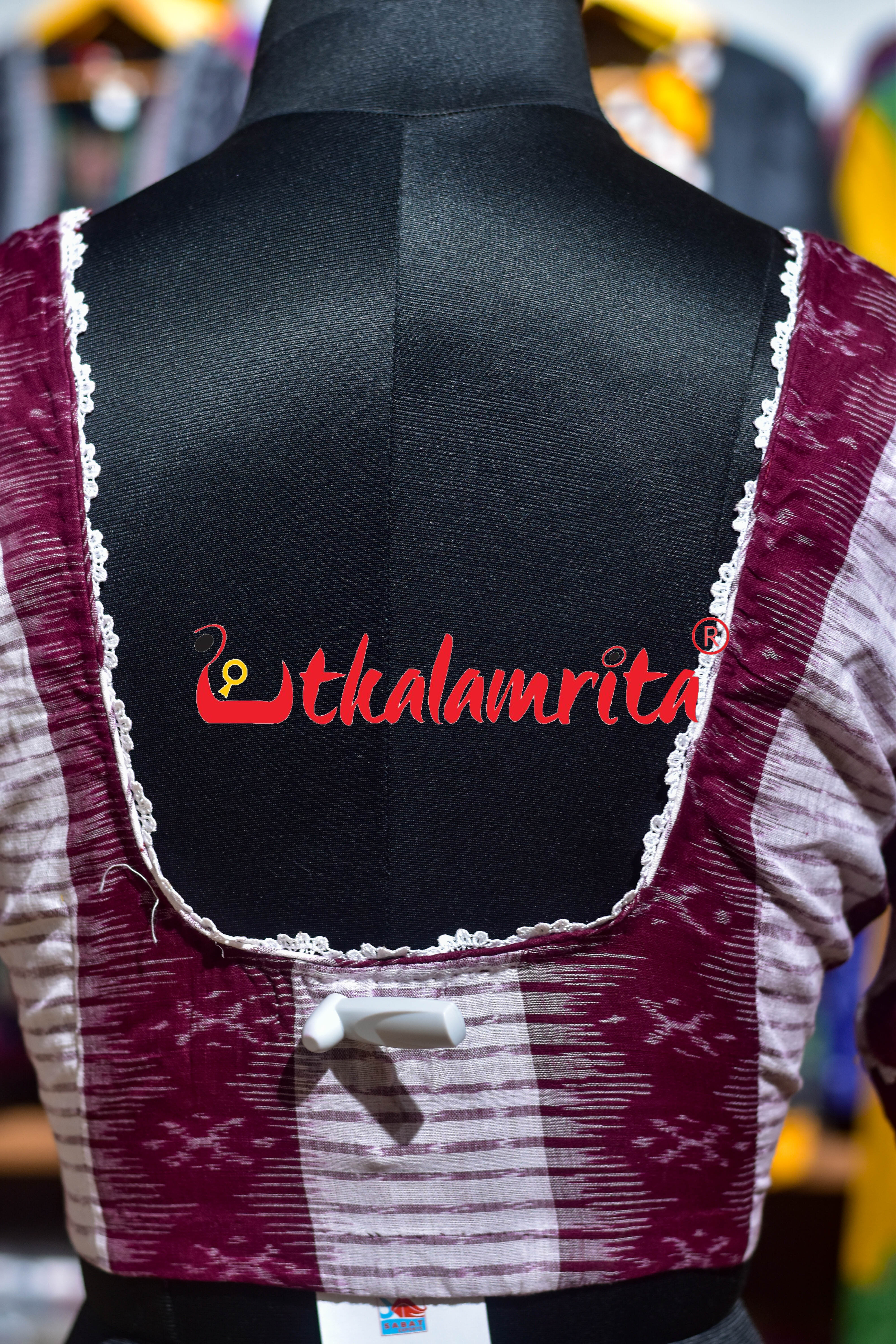 White Maroon Bandha (Blouse)