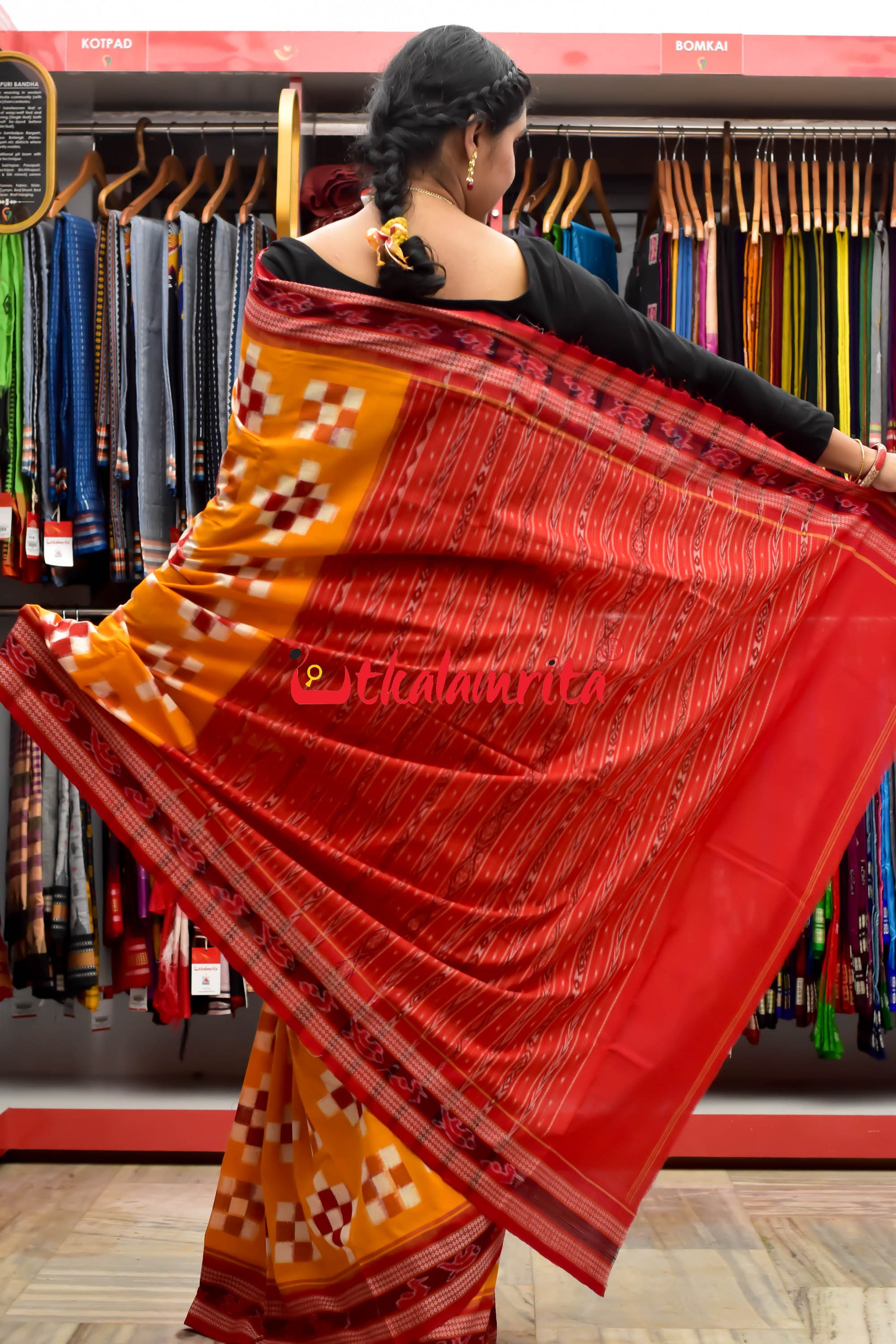 Yellow Red 7 Kuthi Pasapali Cotton Saree