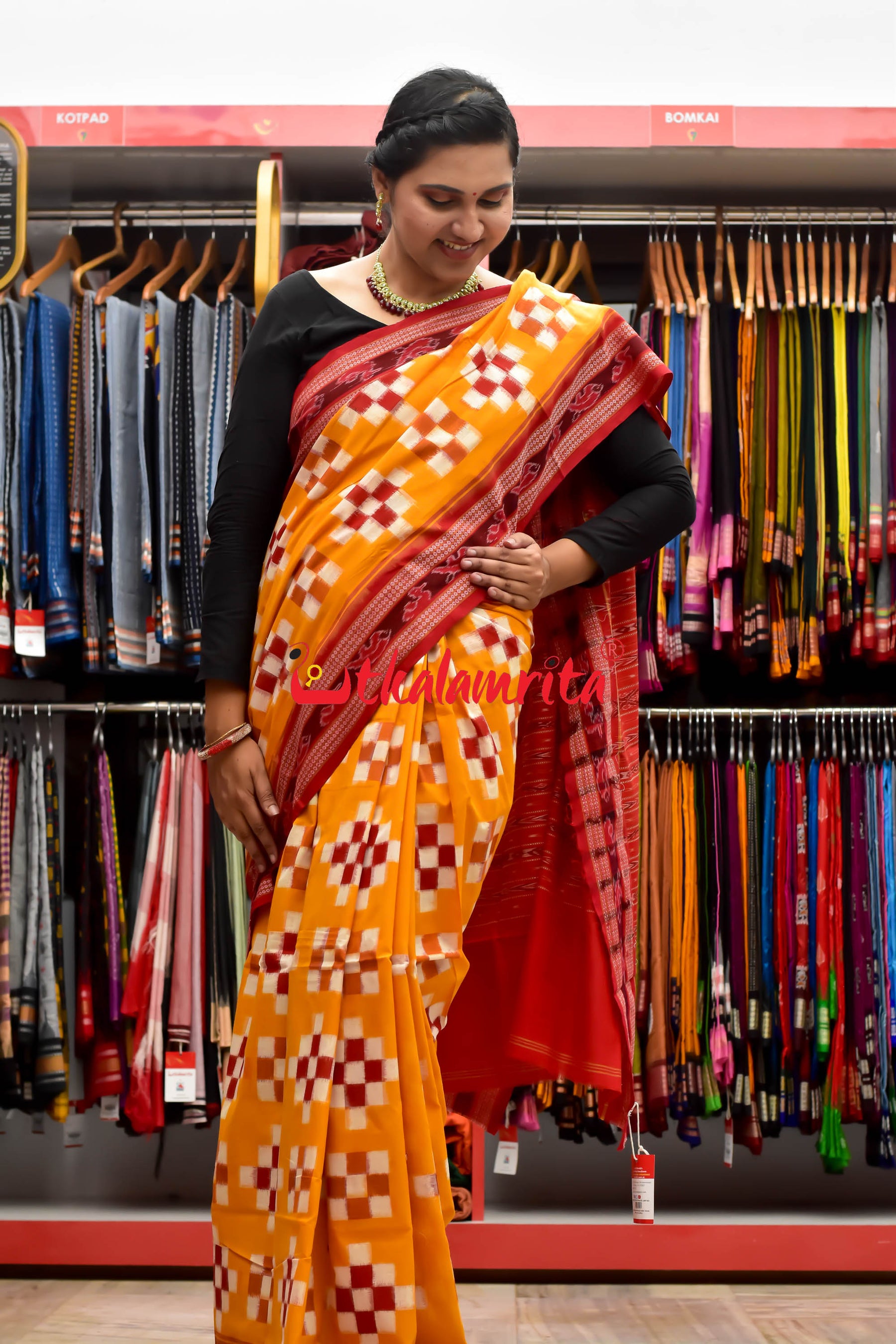 Yellow Red 7 Kuthi Pasapali Cotton Saree