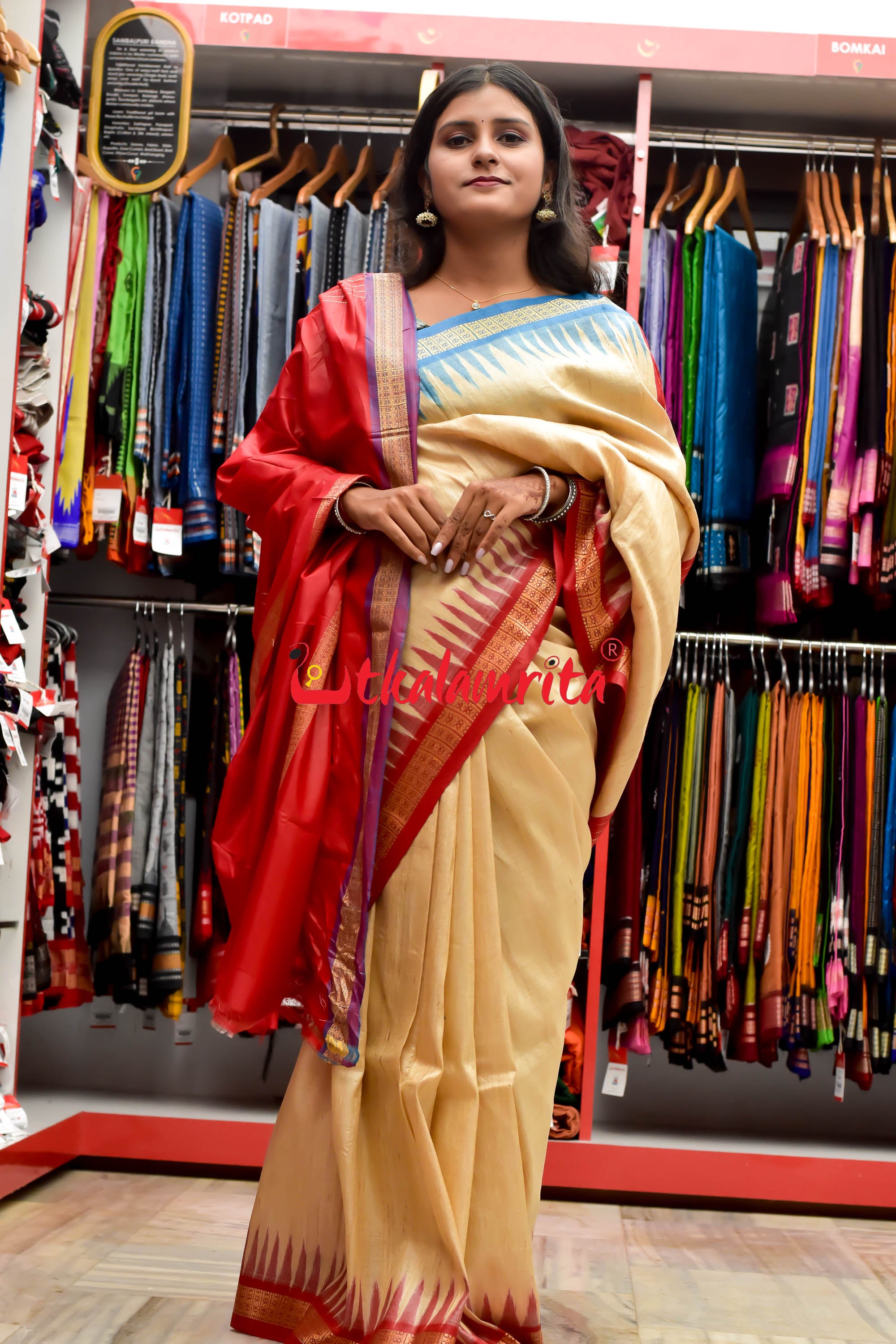 Natural Blue Red Ganga Jamuna Tussar Saree