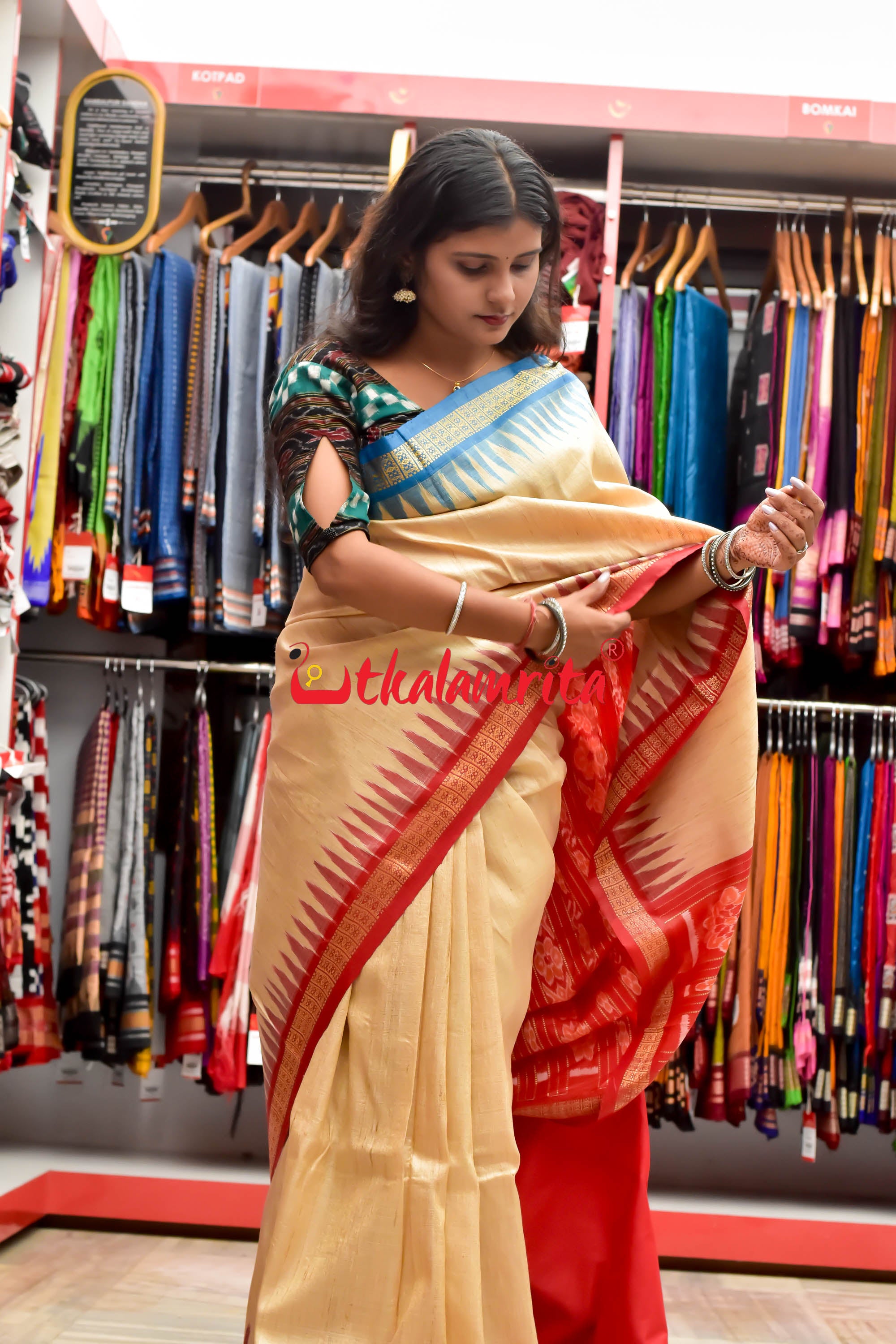 Natural Blue Red Ganga Jamuna Tussar Saree