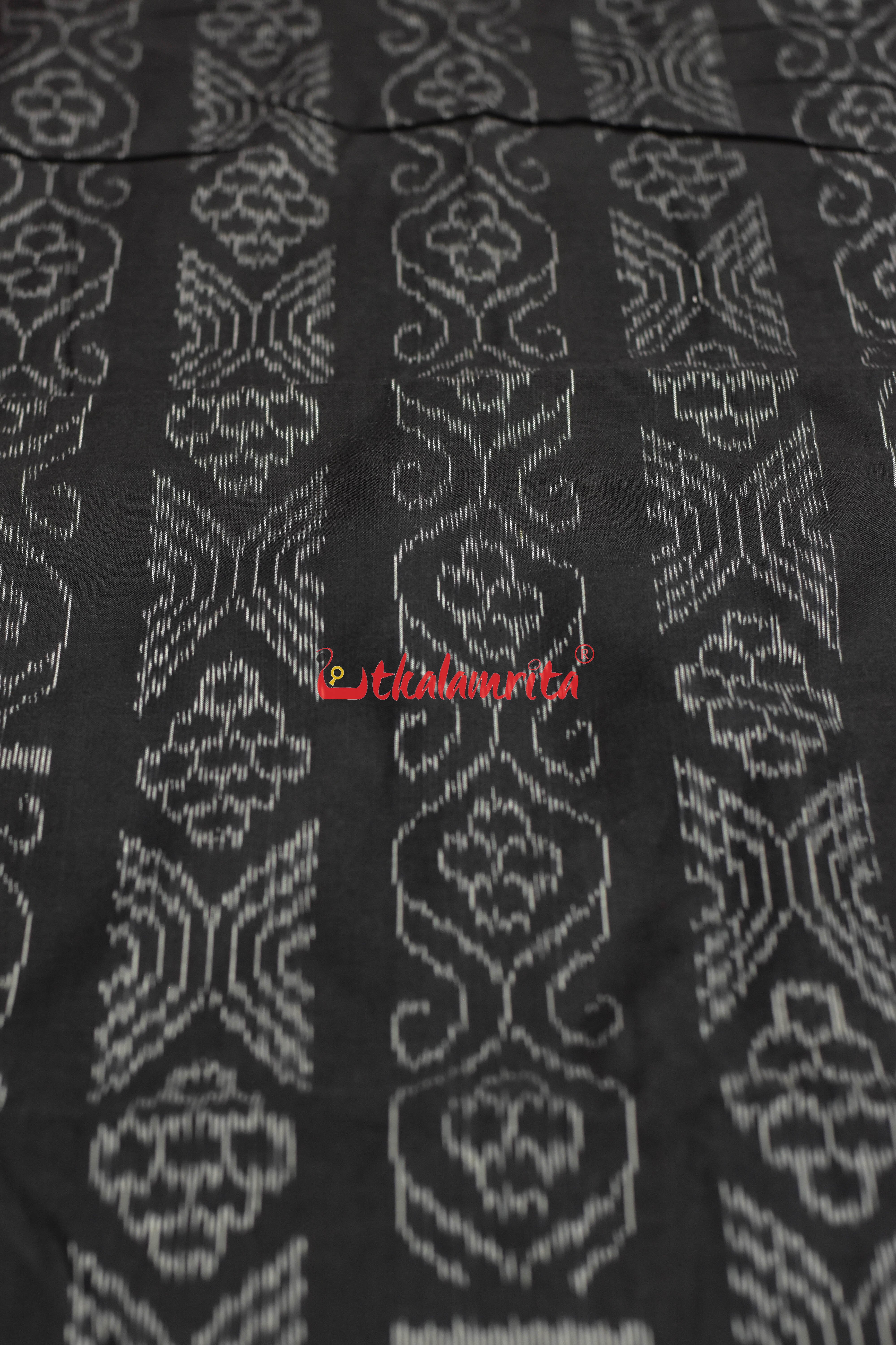 Flower Bandha on Black (Fabric)