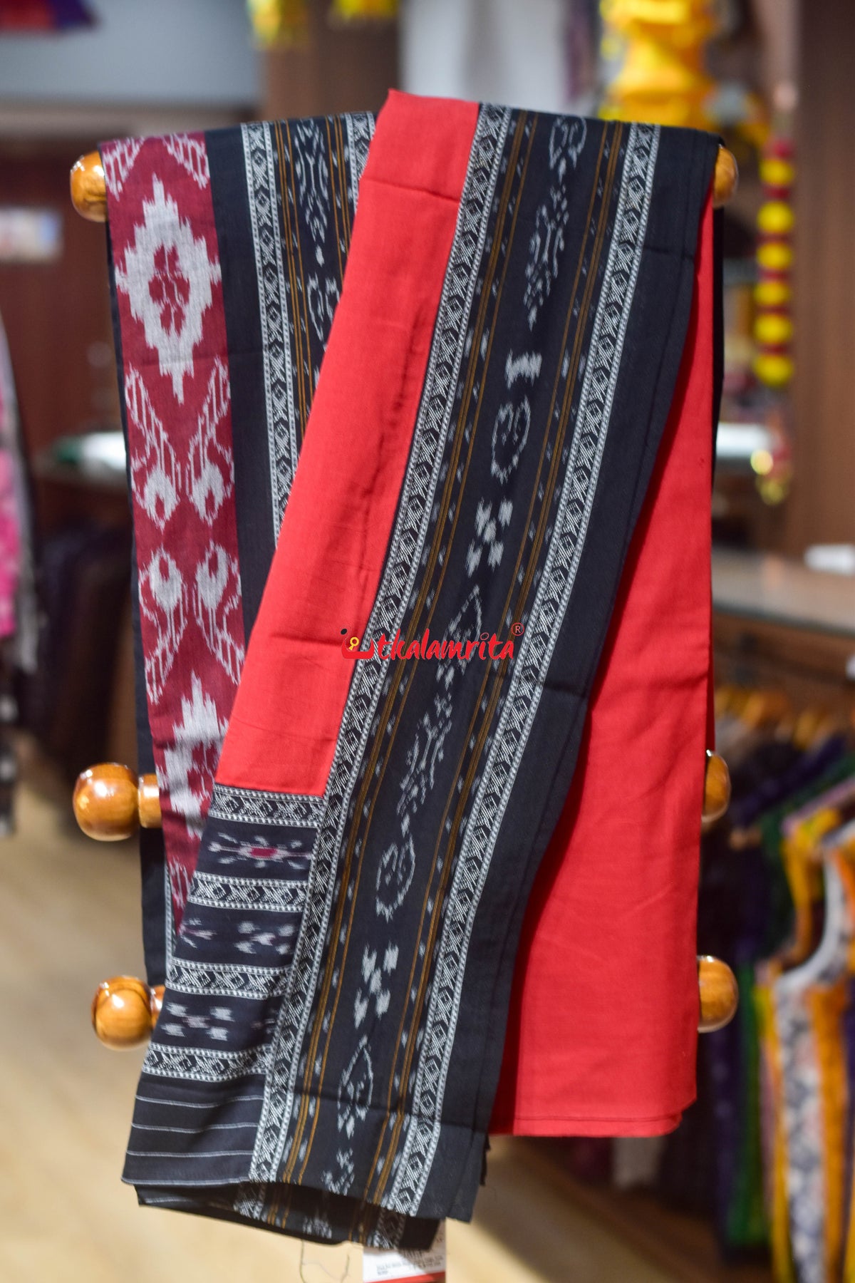 Black Red Middle Sankha Chakra Design Dress Set