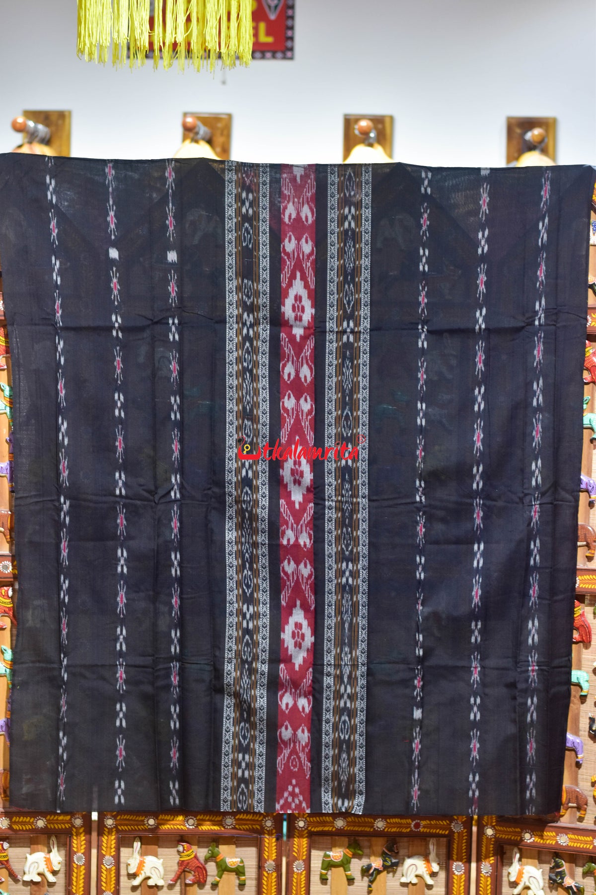 Black Red Middle Sankha Chakra Design Dress Set