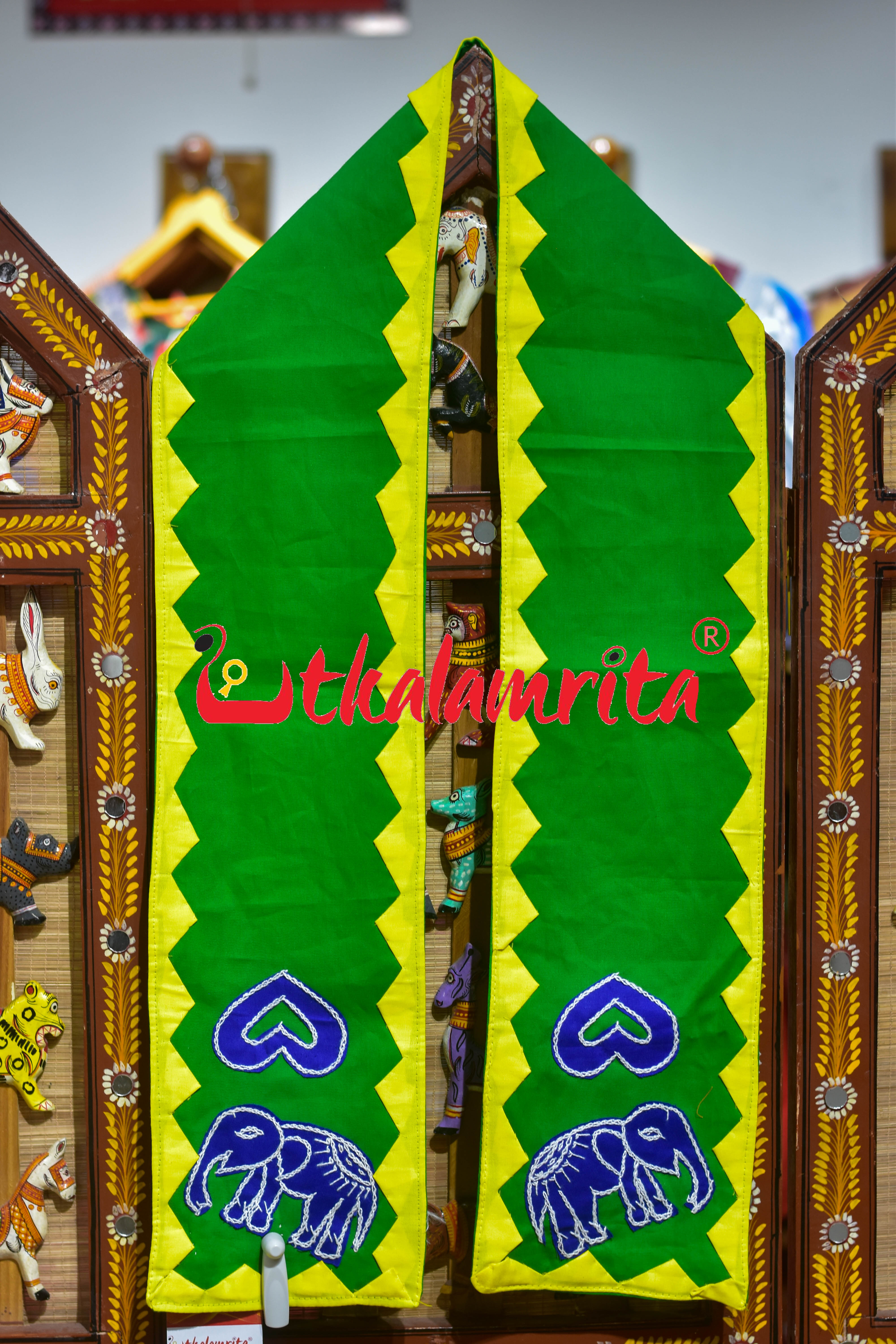 Green Blue Parrot Pipli Applique Uttariya