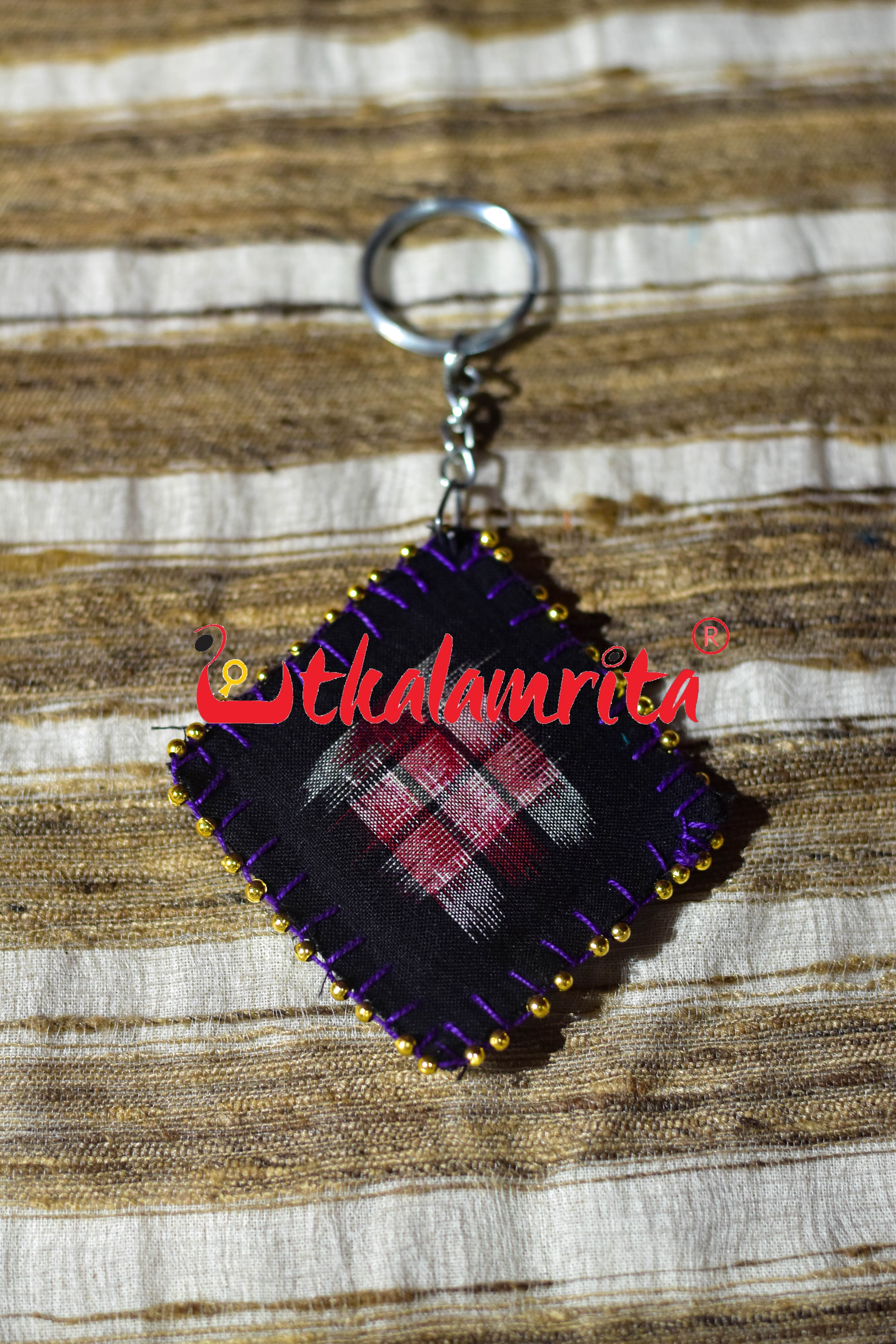 Black Thikiri Red Pasapali Key Chain