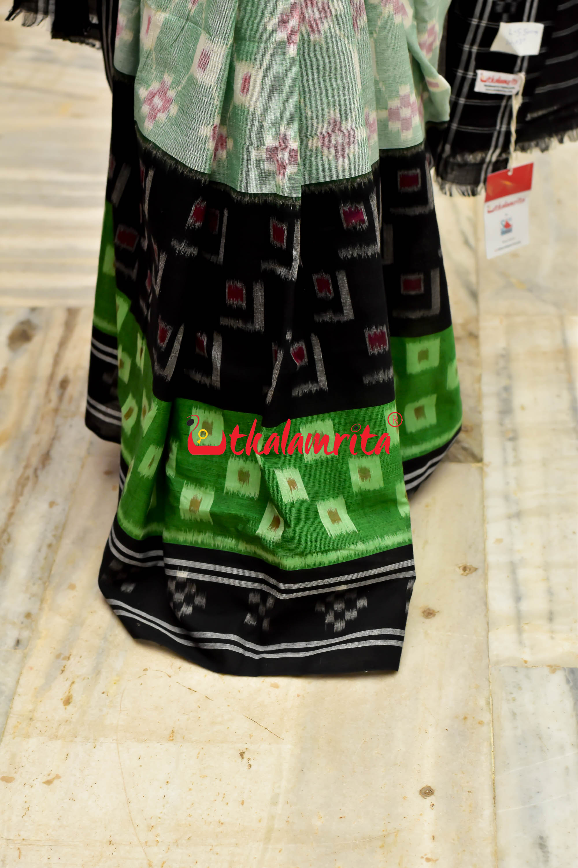 5D Green Middle Chain Khandua Cotton Saree