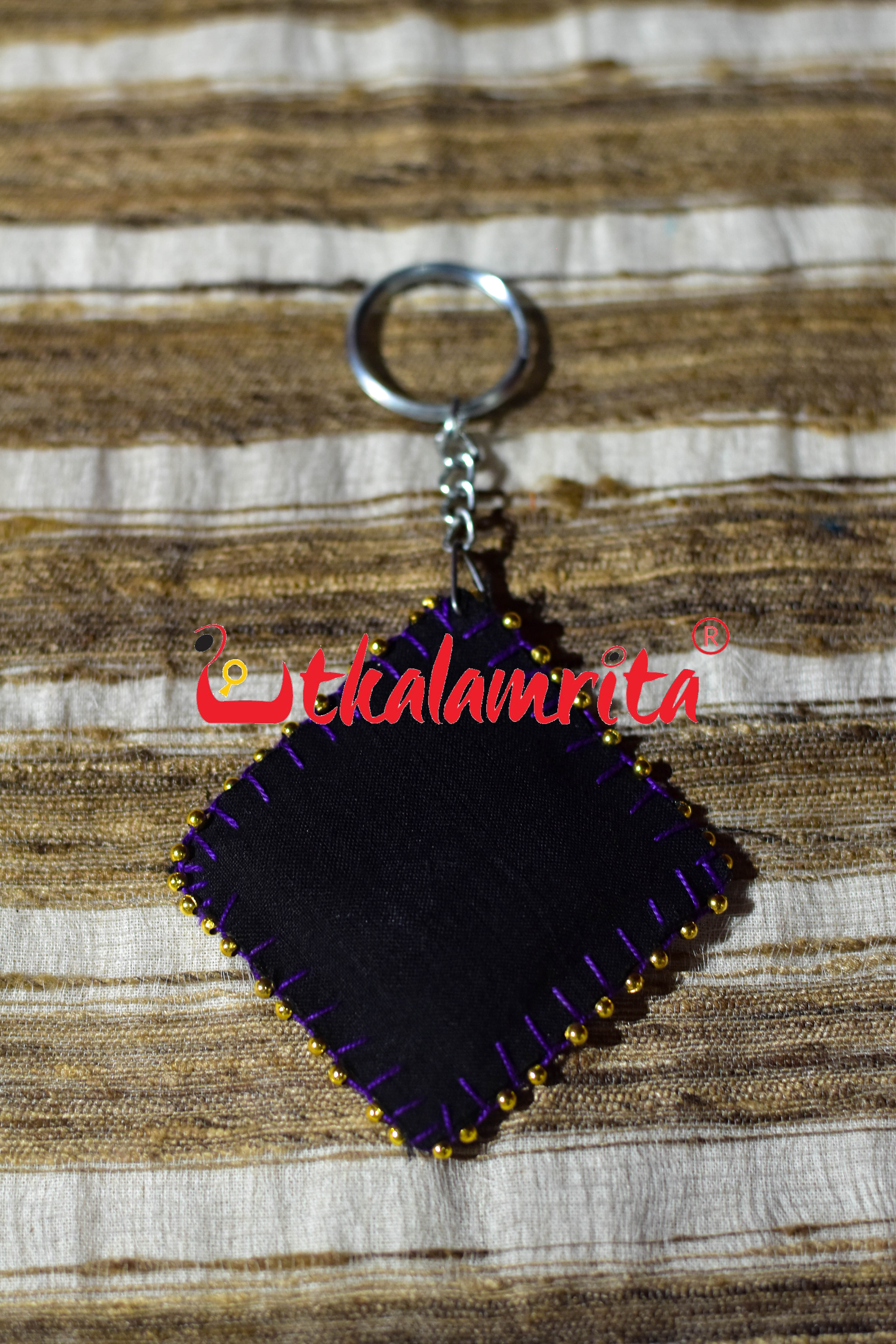 Black Thikiri Red Pasapali Key Chain