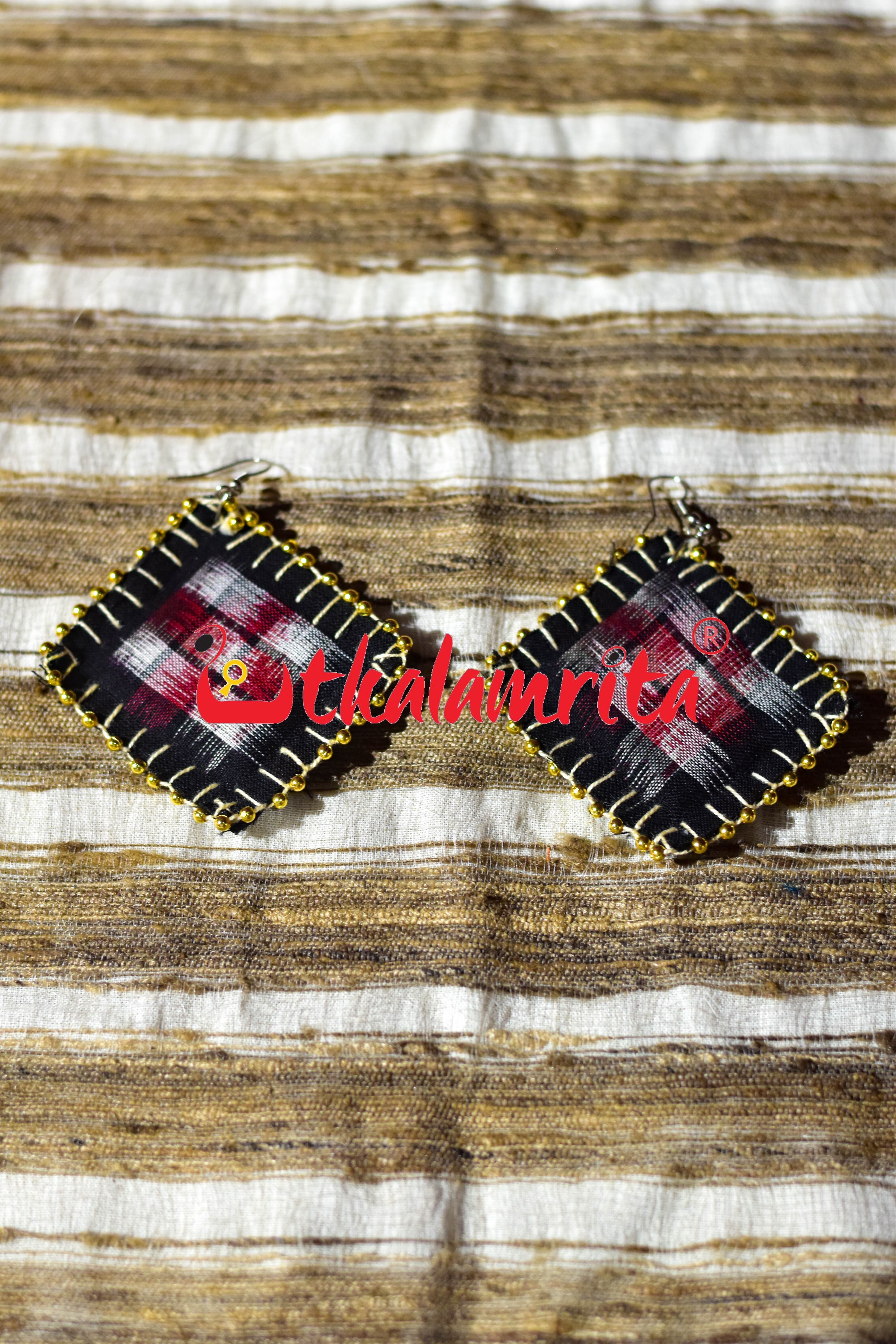 Black Red Pasapali Golden Maali Earrings