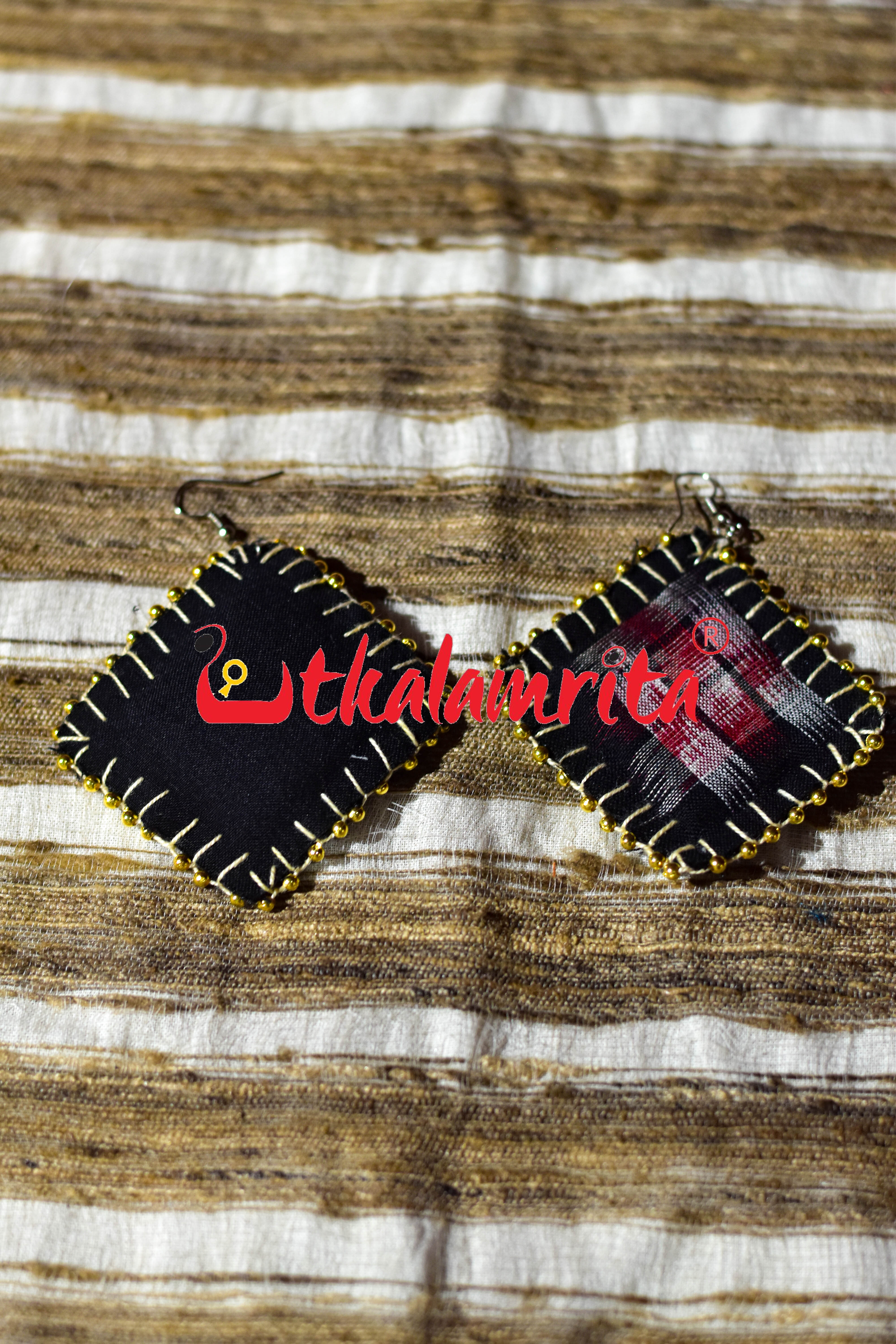 Black Red Pasapali Golden Maali Earrings