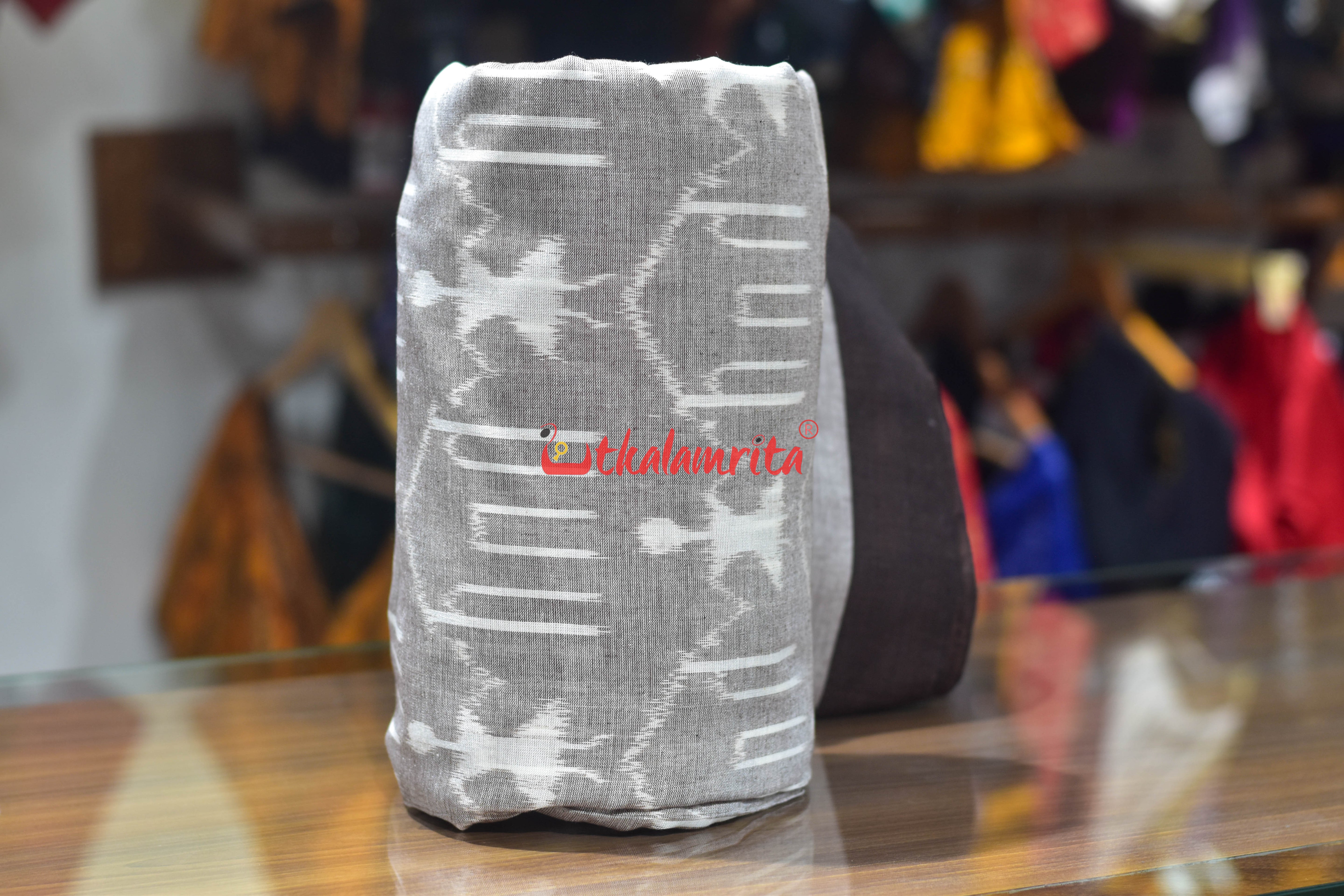 Beach Tribal House Ikat Cotton (Fabric)