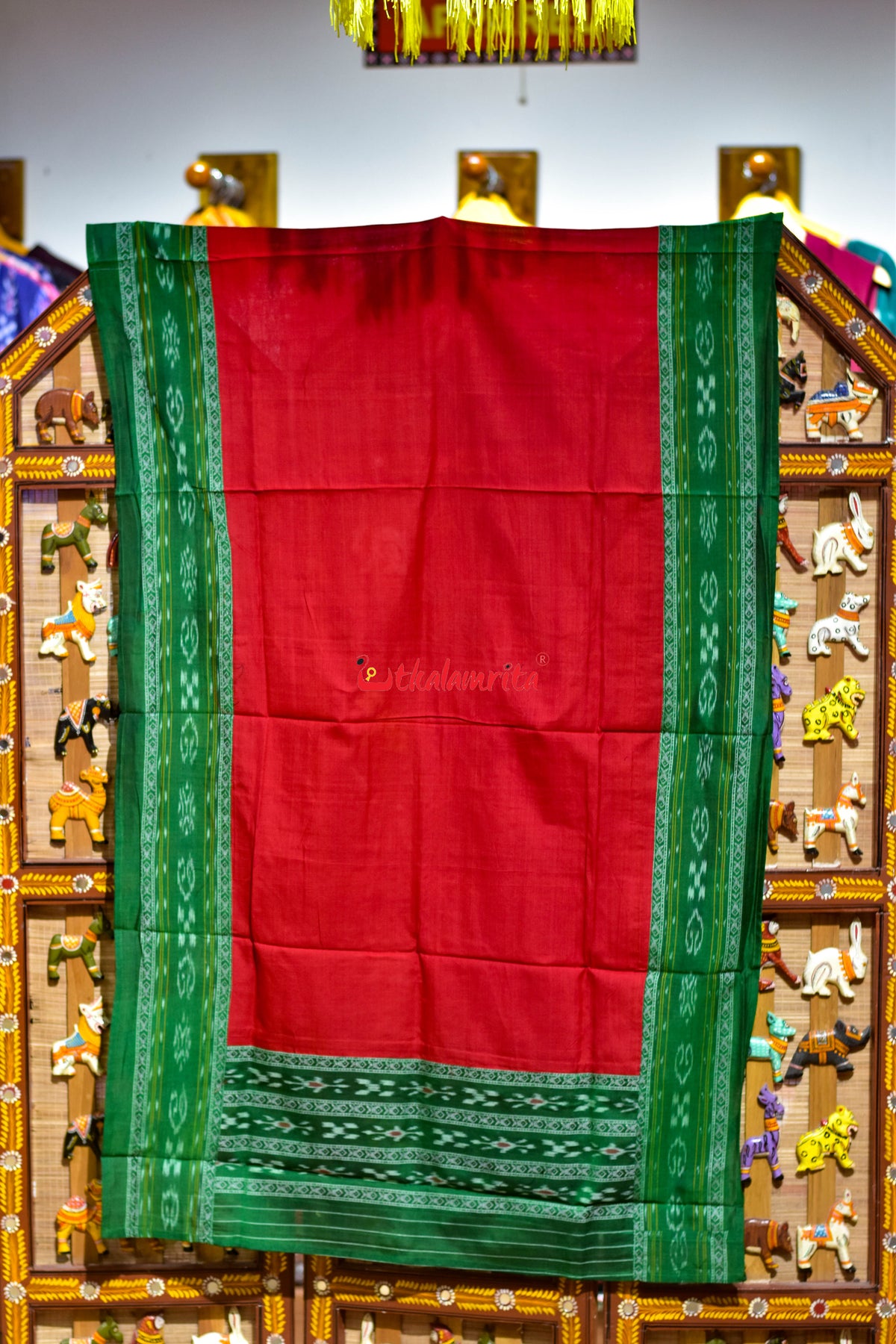 Green Red Middle Sankha Chakra Design Dress Set
