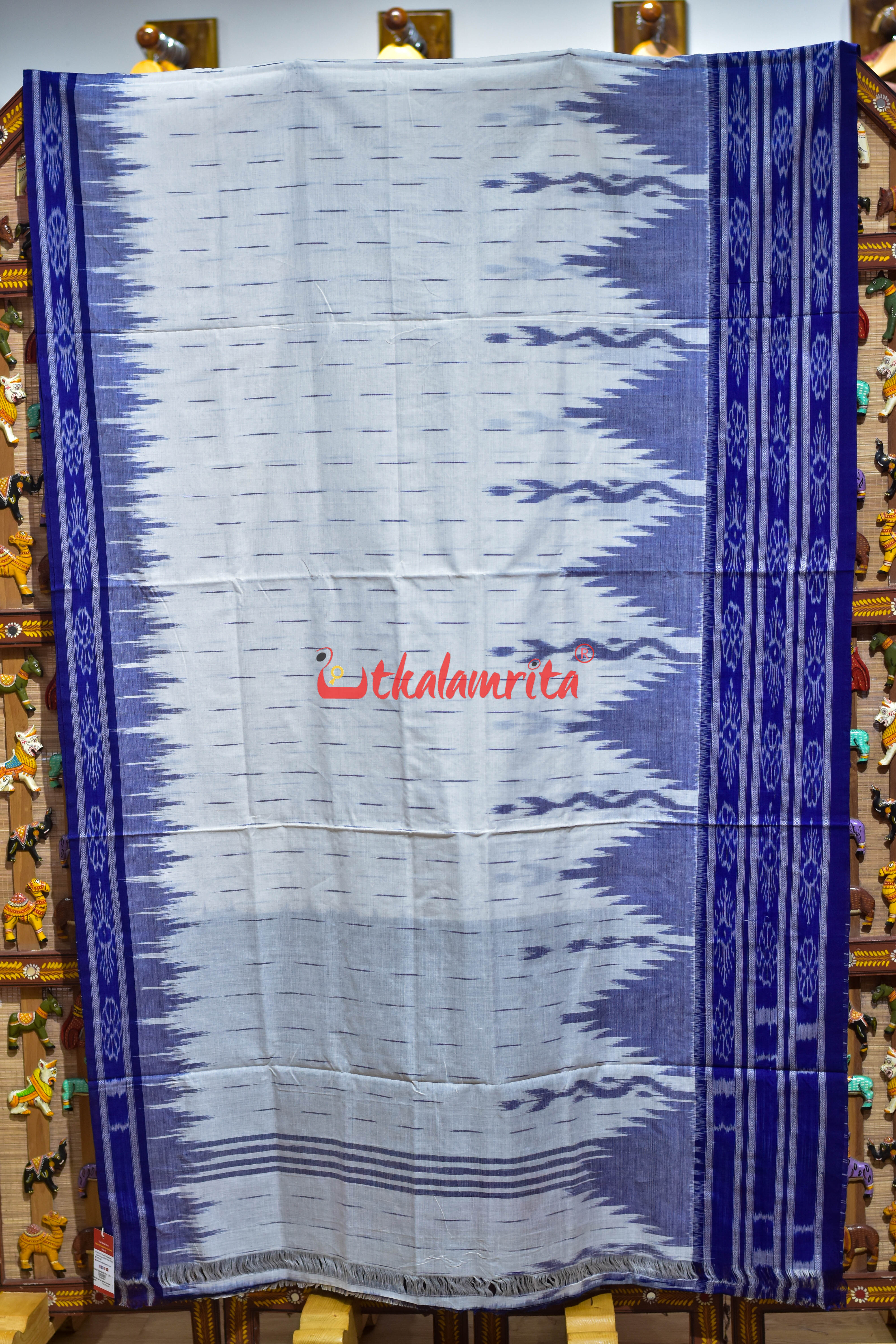 White Blue Daali Scot Khandua Cotton Saree