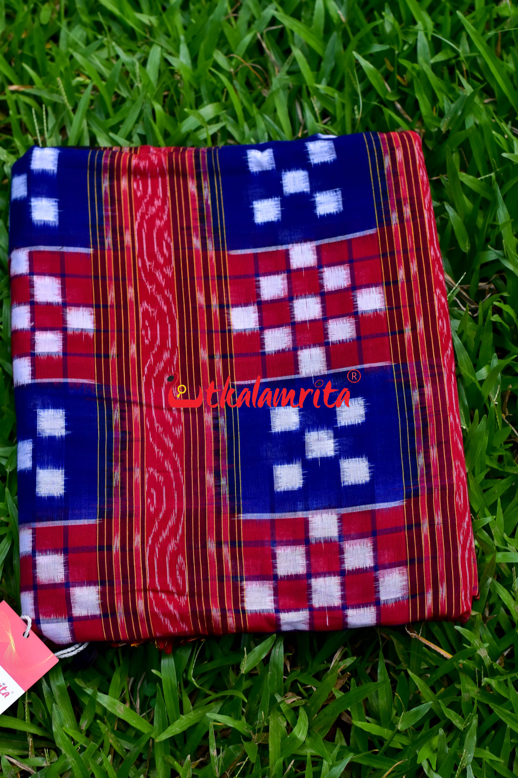 5 Kuthi Bichitrapuri Red Blue (Fabric)