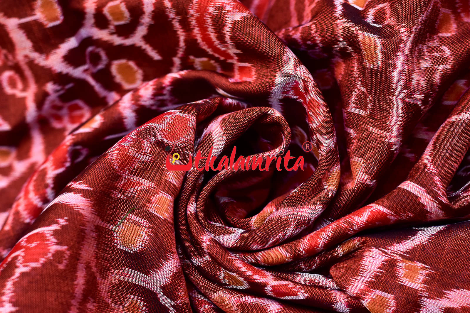 Maroon Chadhei Mix Silk (Fabric)