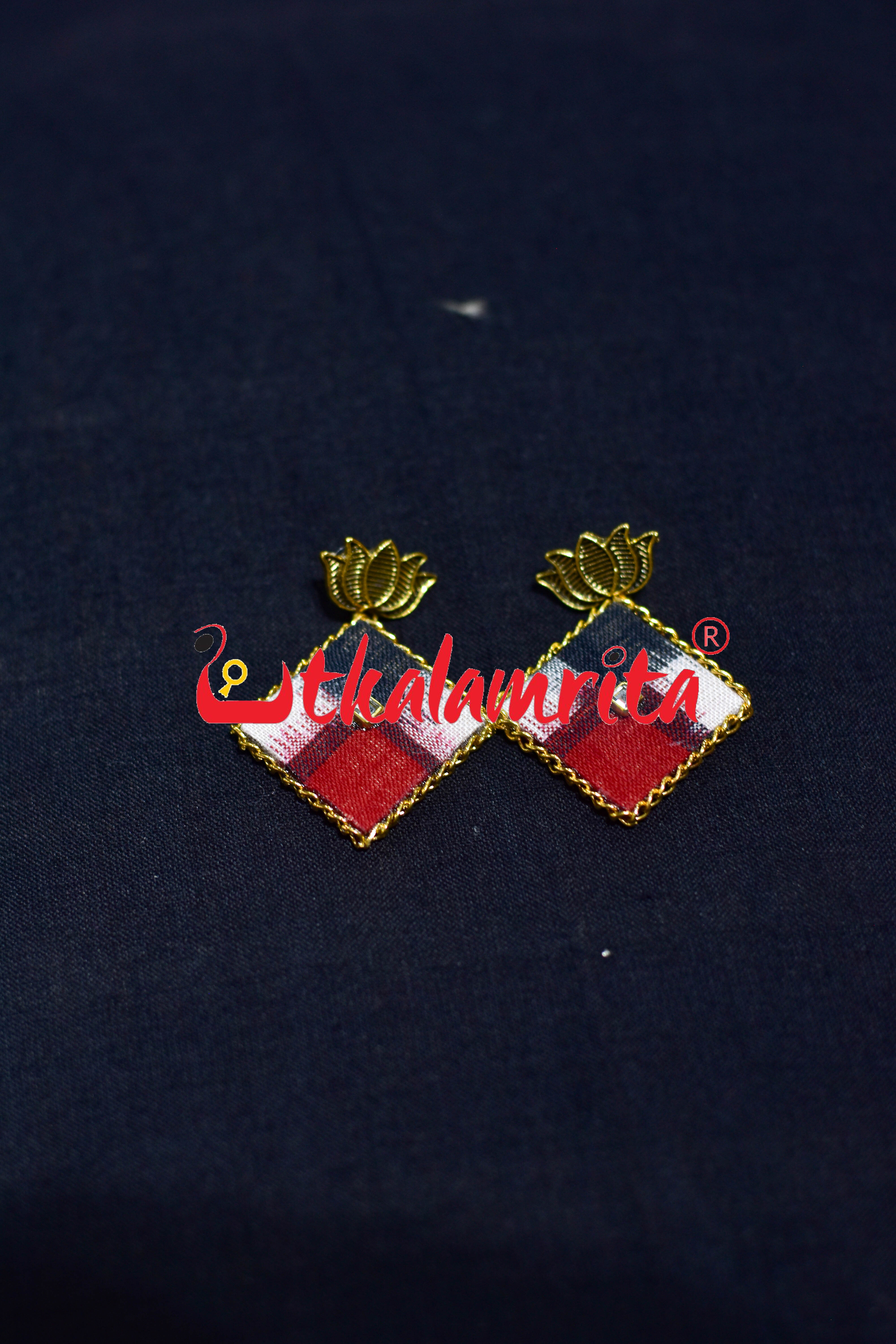 RGW Pasapali Golden Mayura Necklace Set