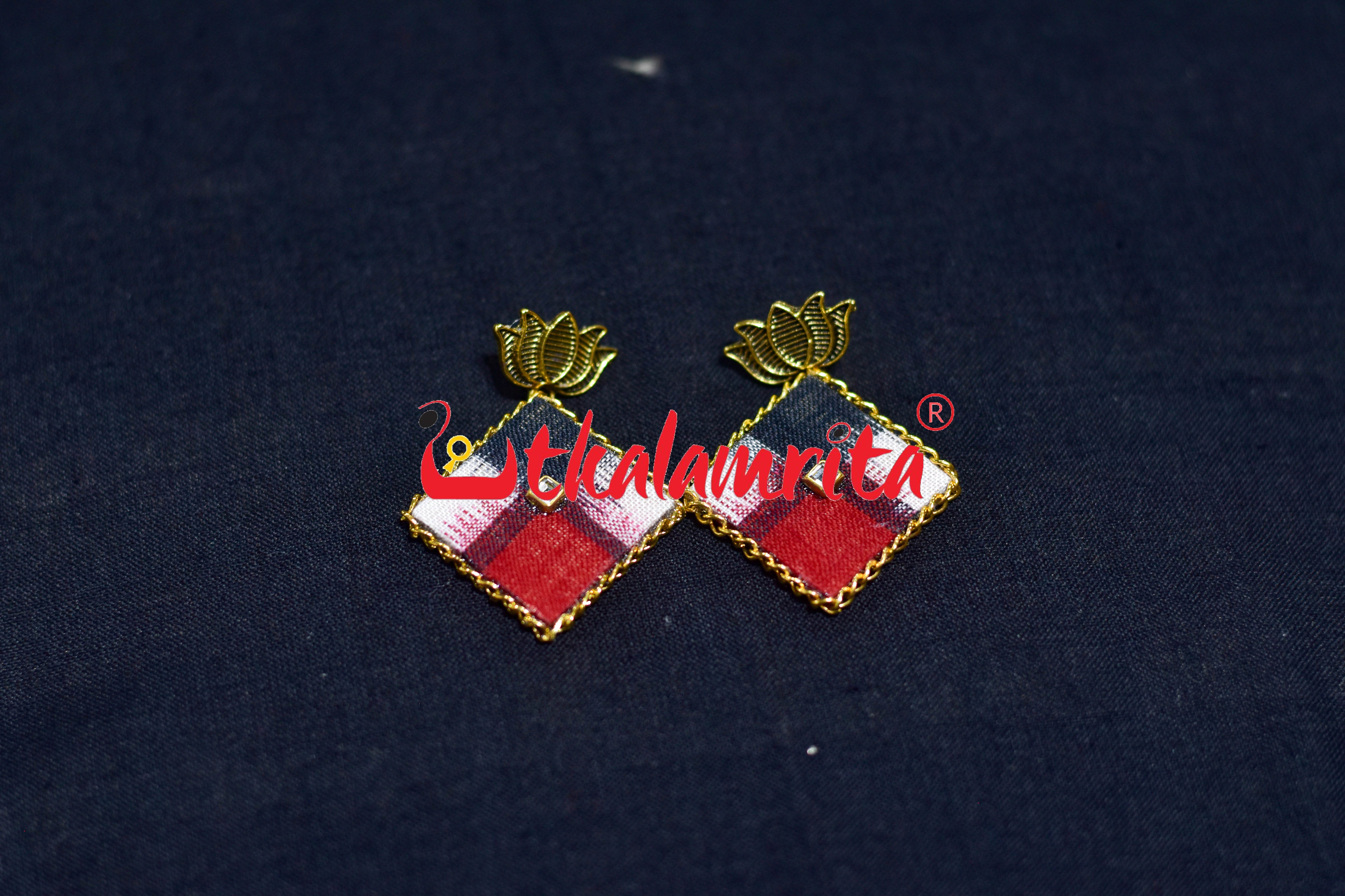 RGW Pasapali Golden Mayura Necklace Set