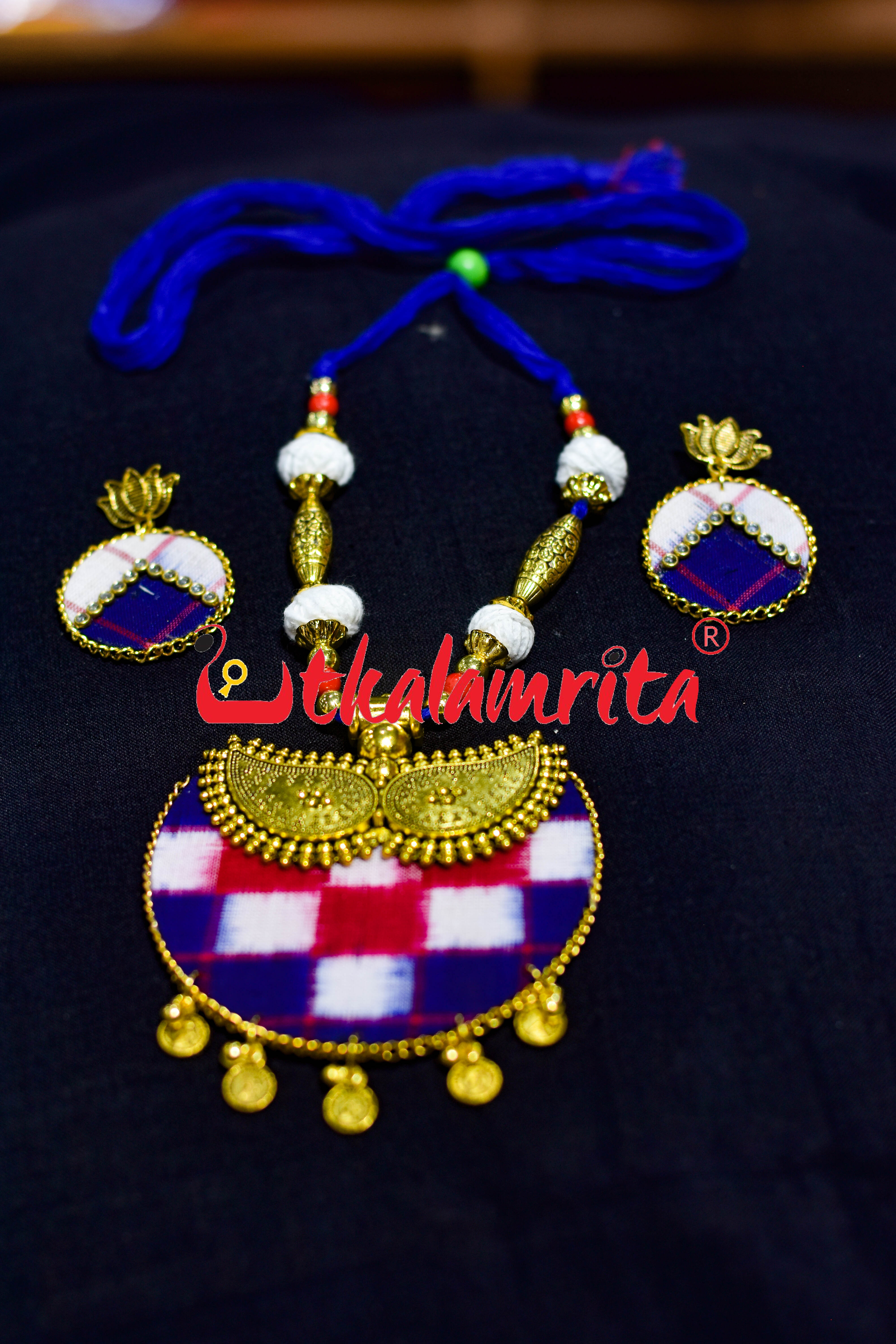 Round Big Pasapali Ikat Golden Necklace Set