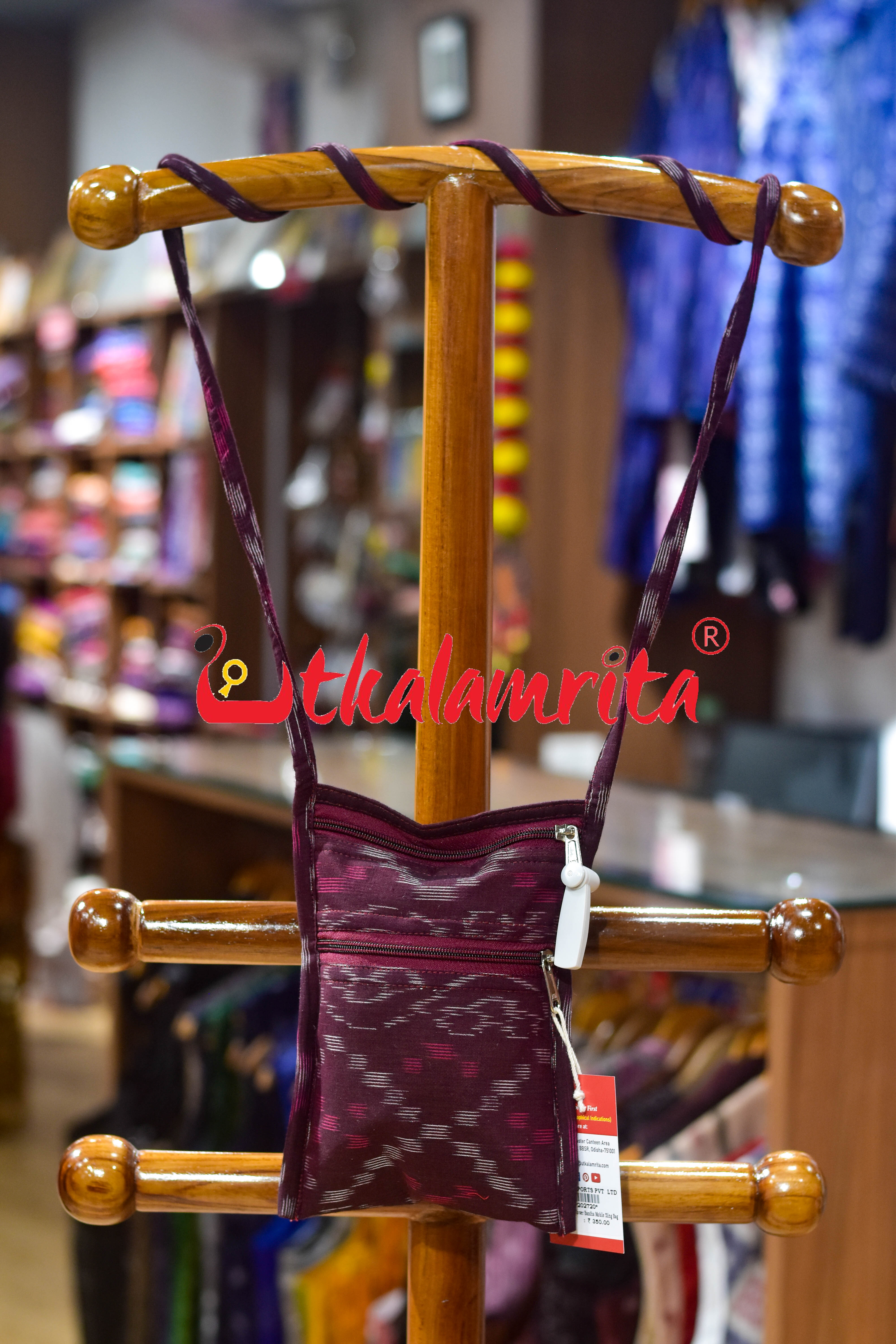 Maroon Wavy Flower Bandha Mobile Sling Bag