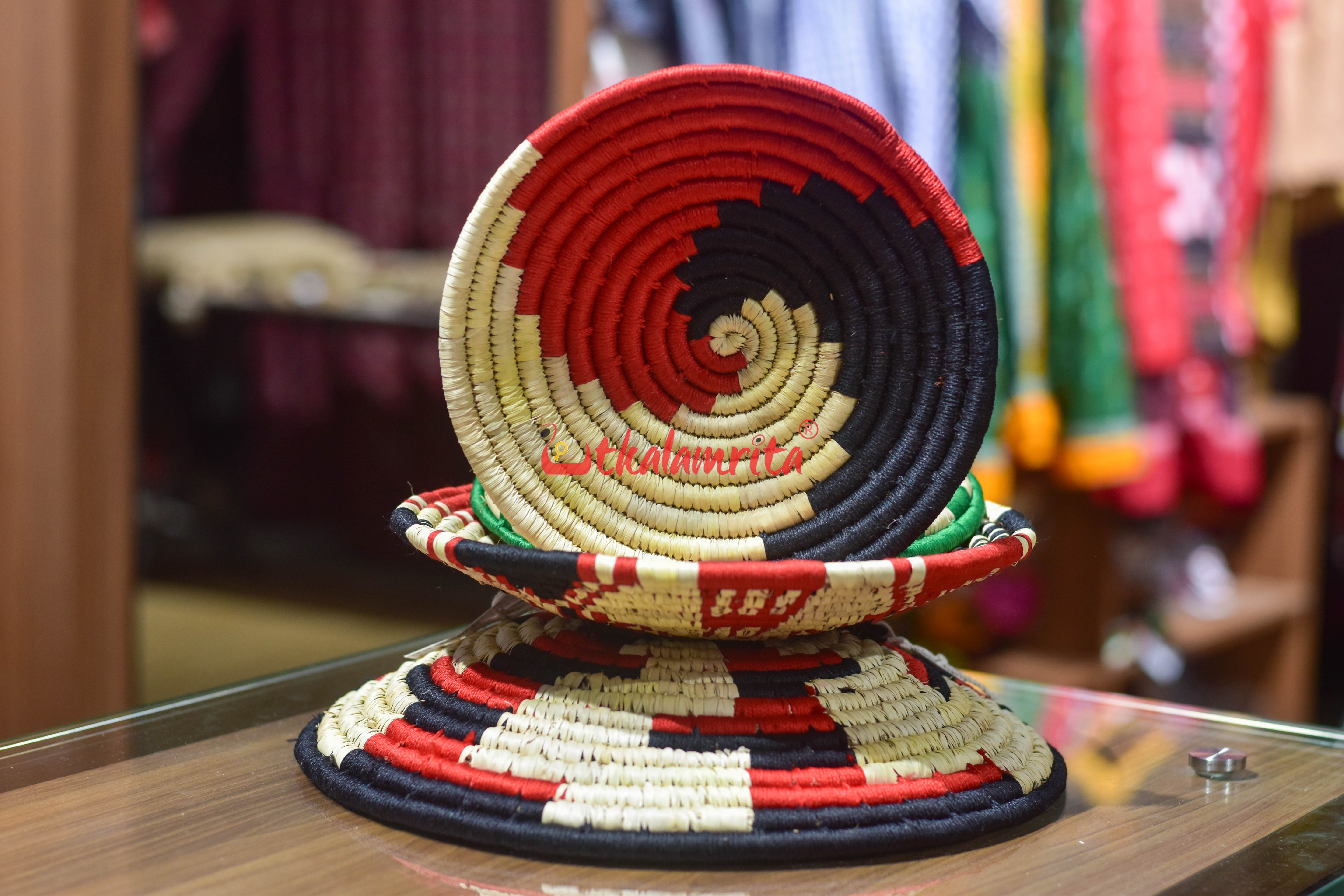 Sabai Grass Red Black Wall Basket- Medium