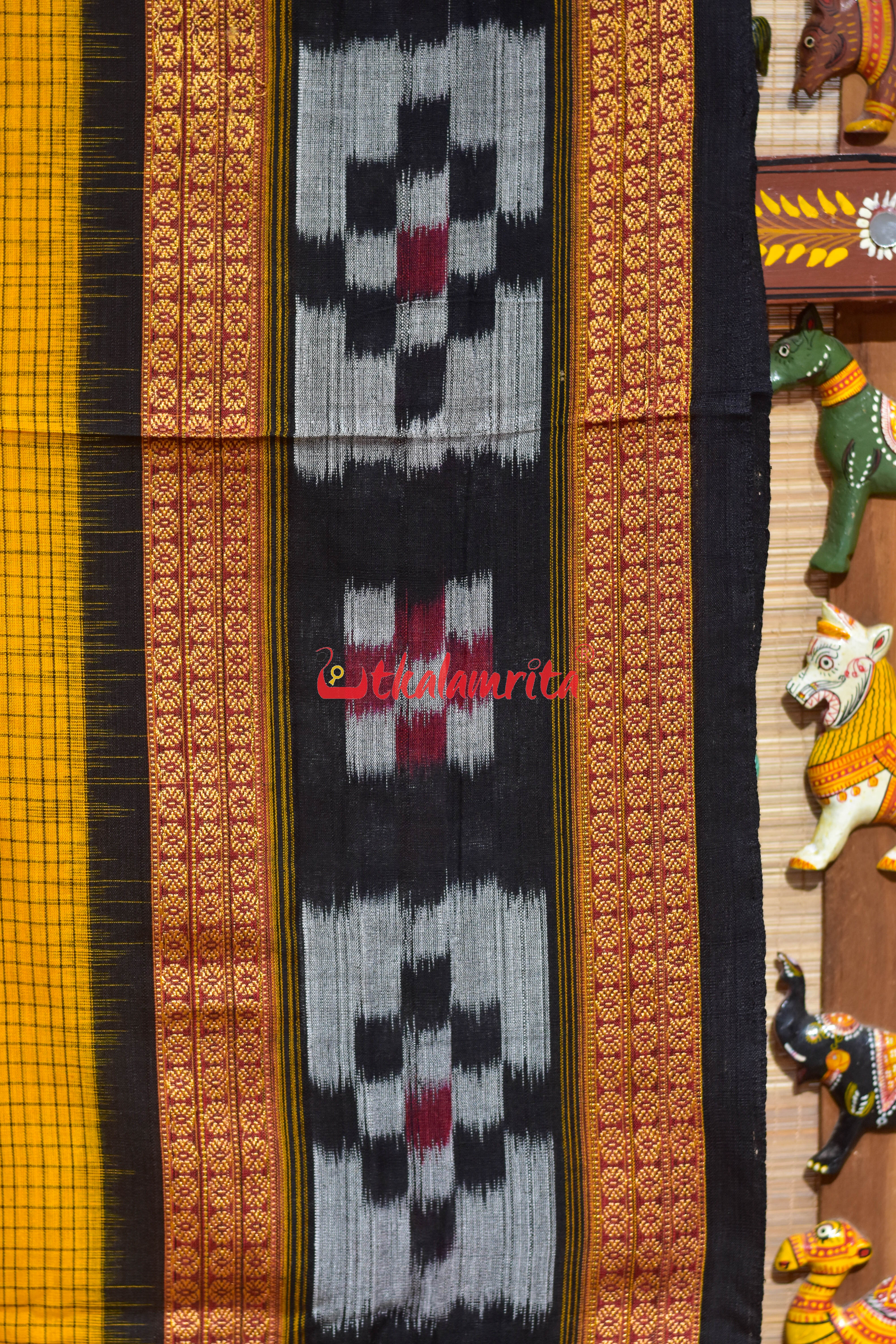 Yellow Big Border Pasapali Sachipar Cotton Saree