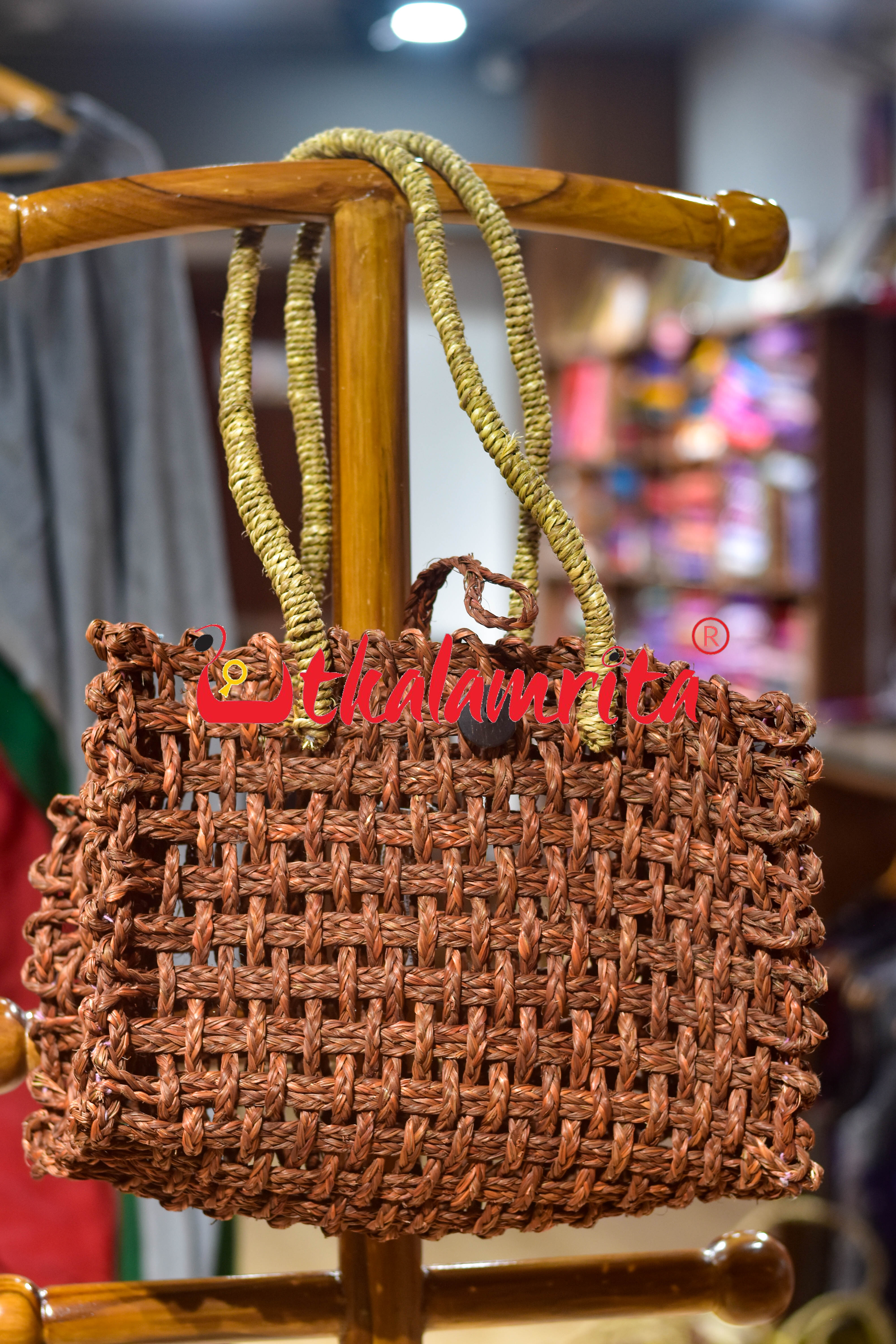 Sabai Grass Jali Bag Medium (Rust)