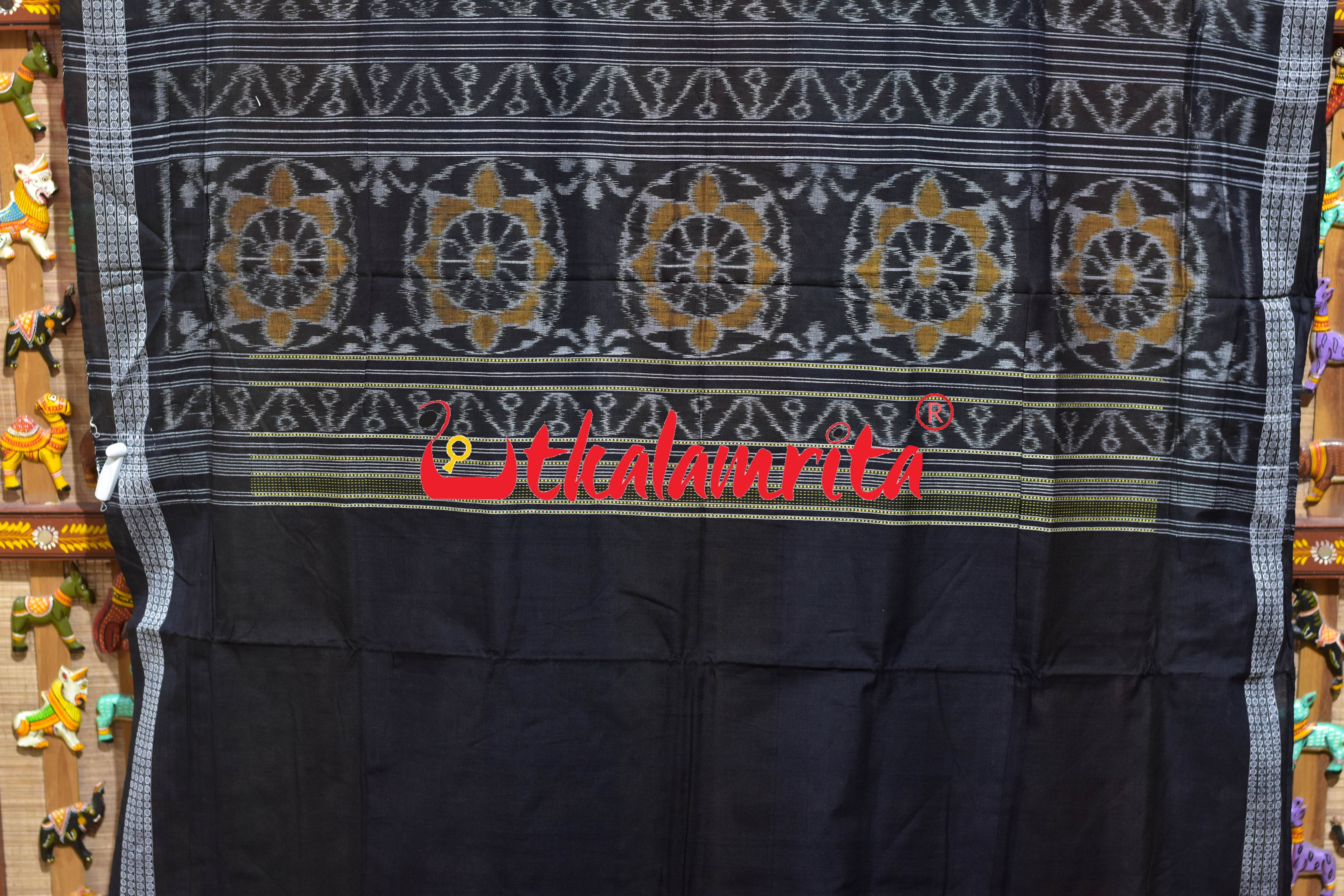 Egara Dhadiya Red Green White Sambalpuri Cotton Saree