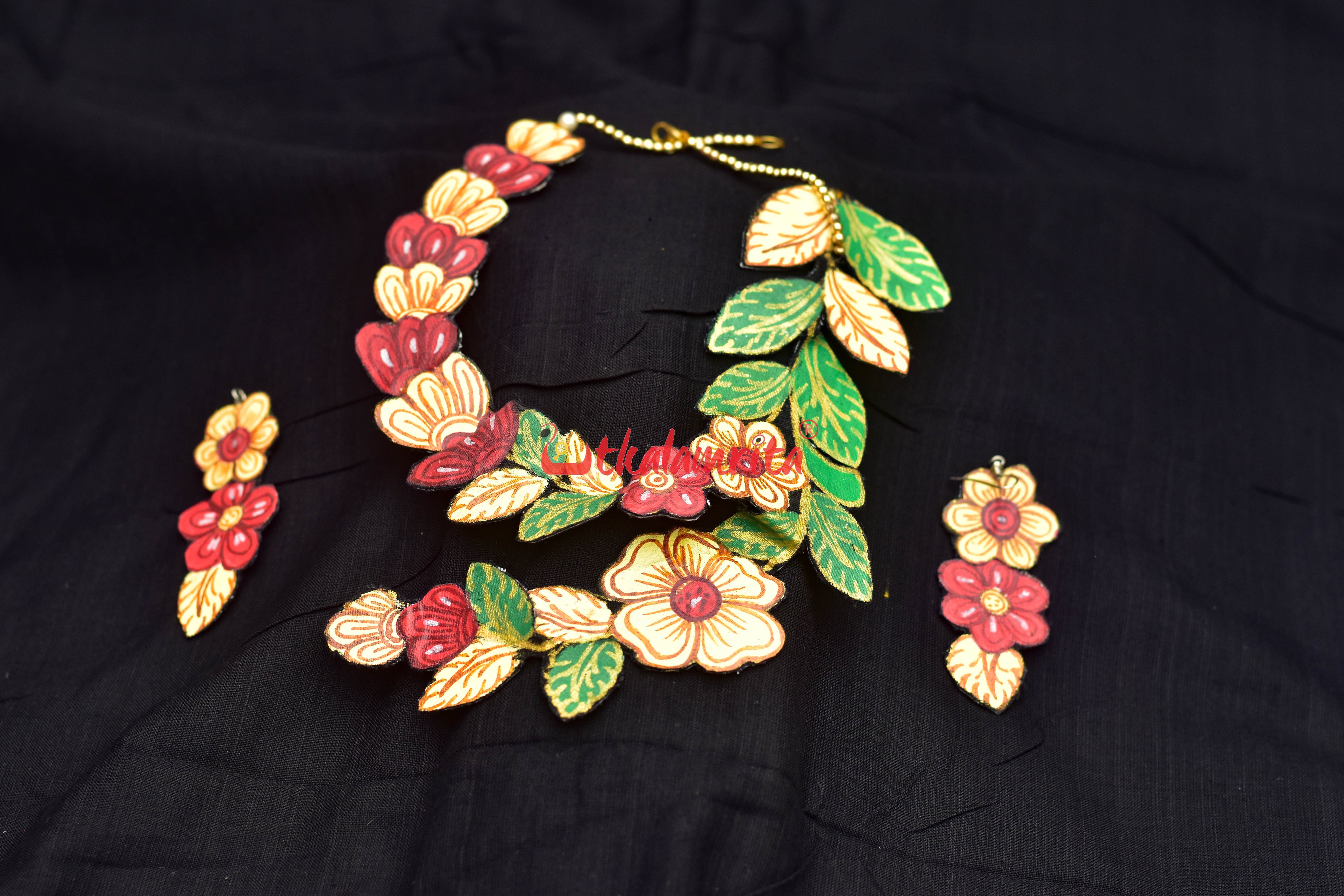 Flower Pattachitra Jewellery Set