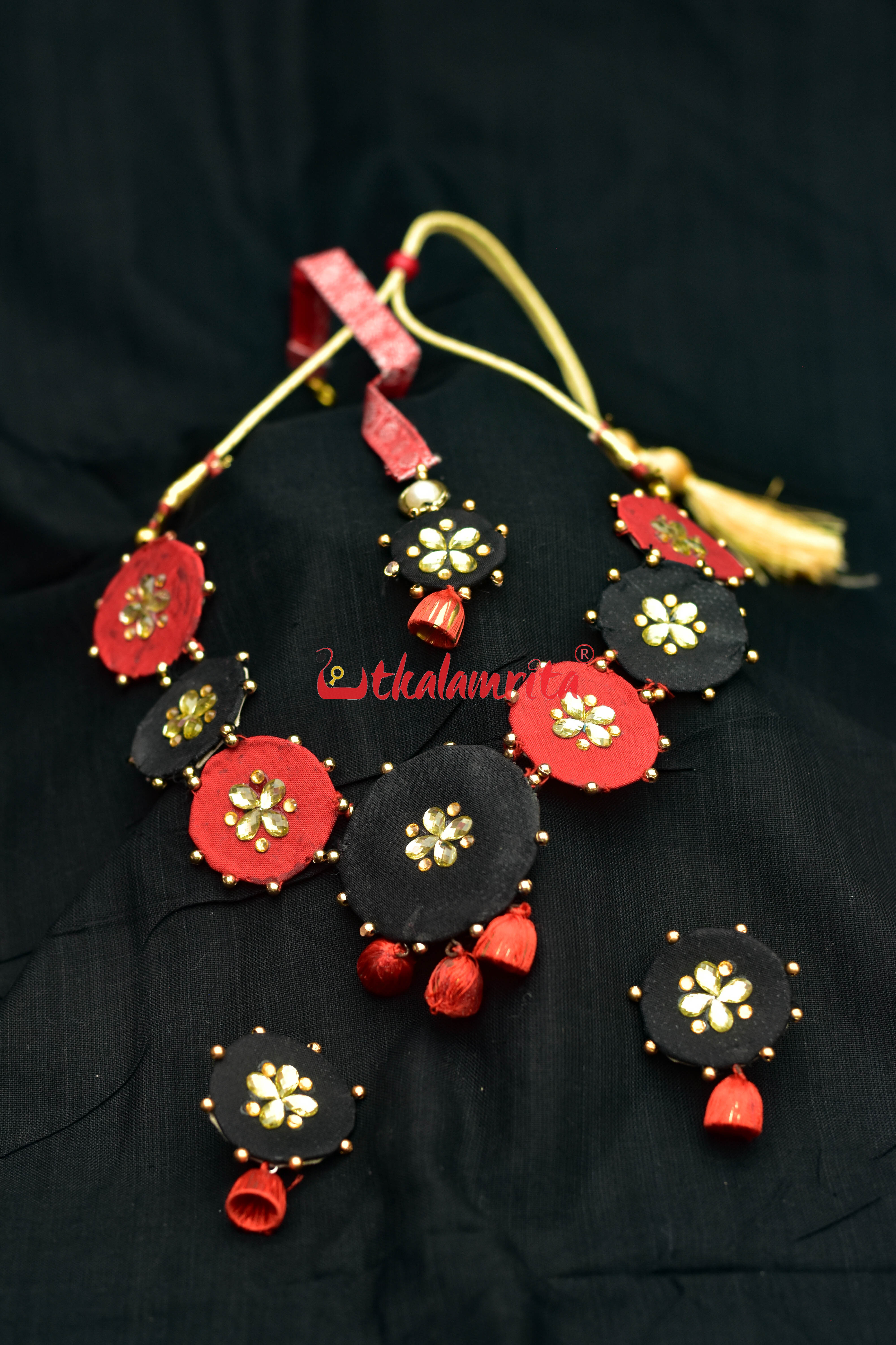 Red Black Silk Jewellery Set Handloom