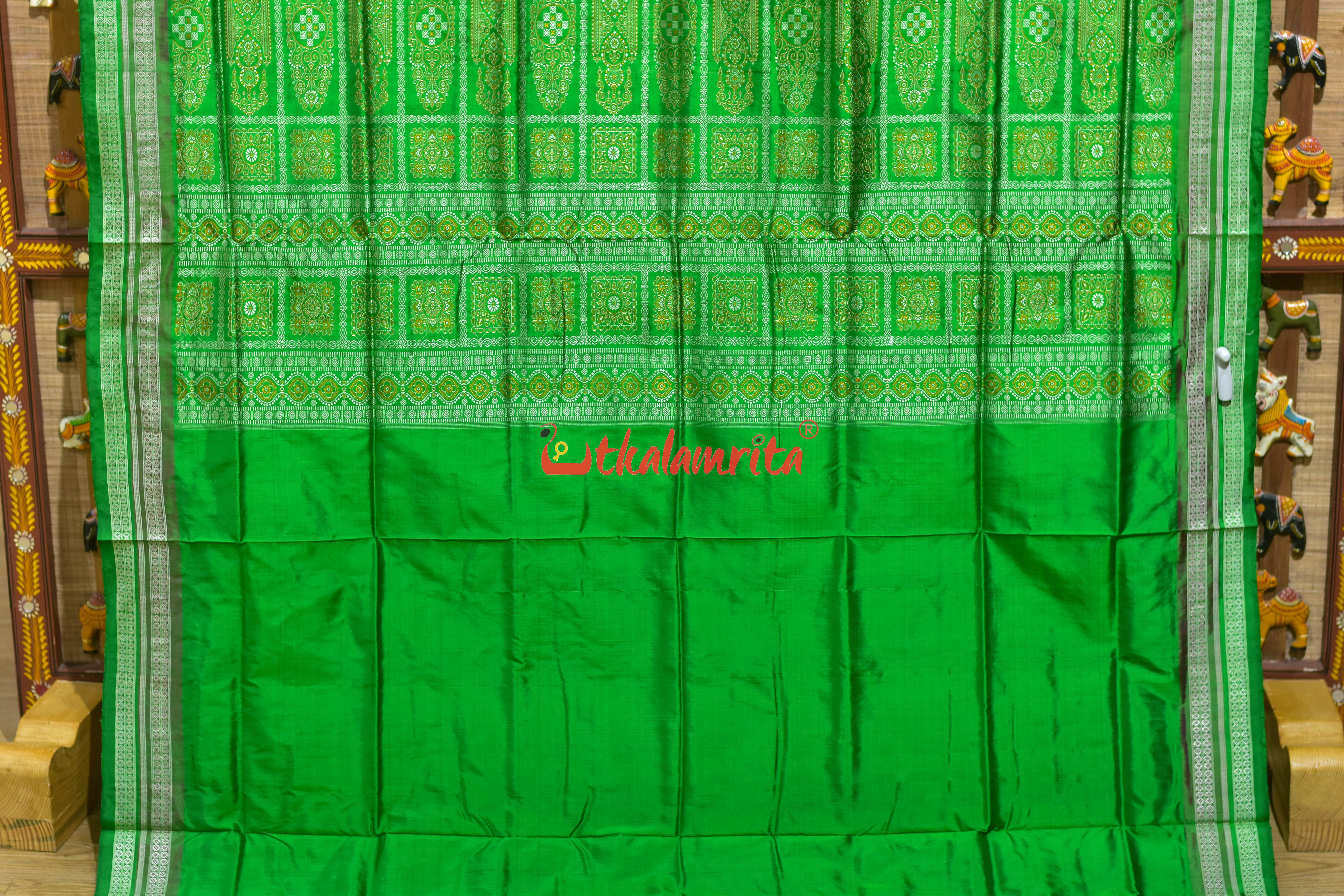 Yellow Rani Green Double Border Bomkai Silk Saree